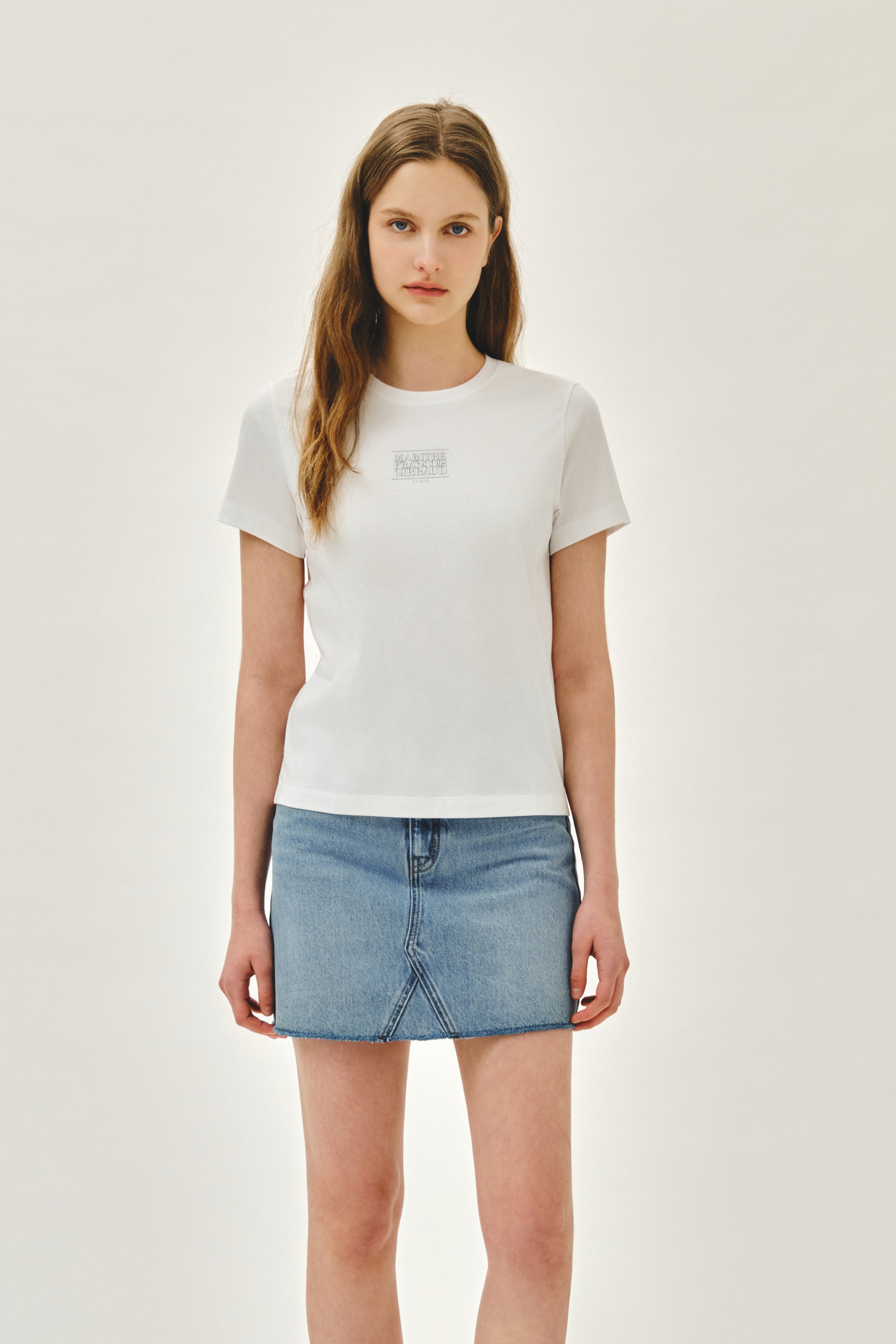 W Small Classic Logo Tee White