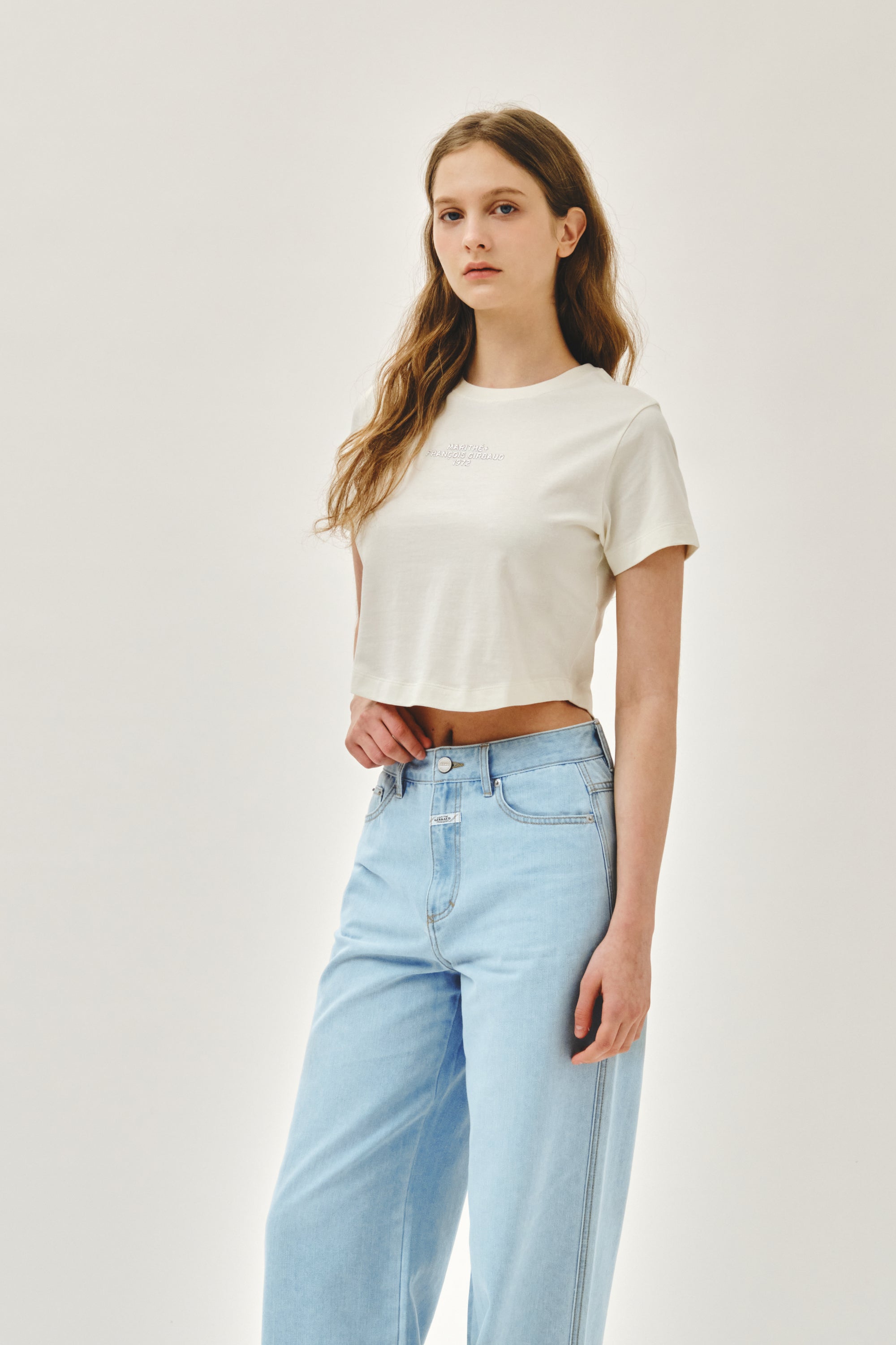 W Silver Lettering Crop Tee Ivory
