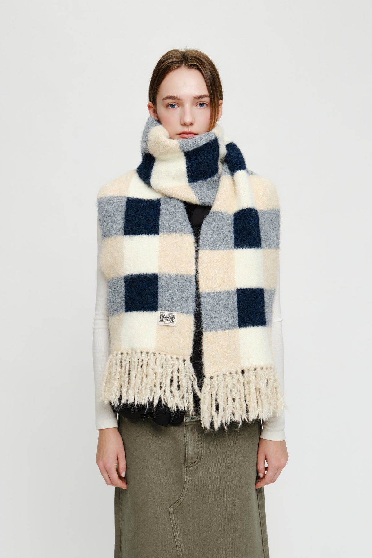 Classic Logo Fuzzy Knit Muffler Beige