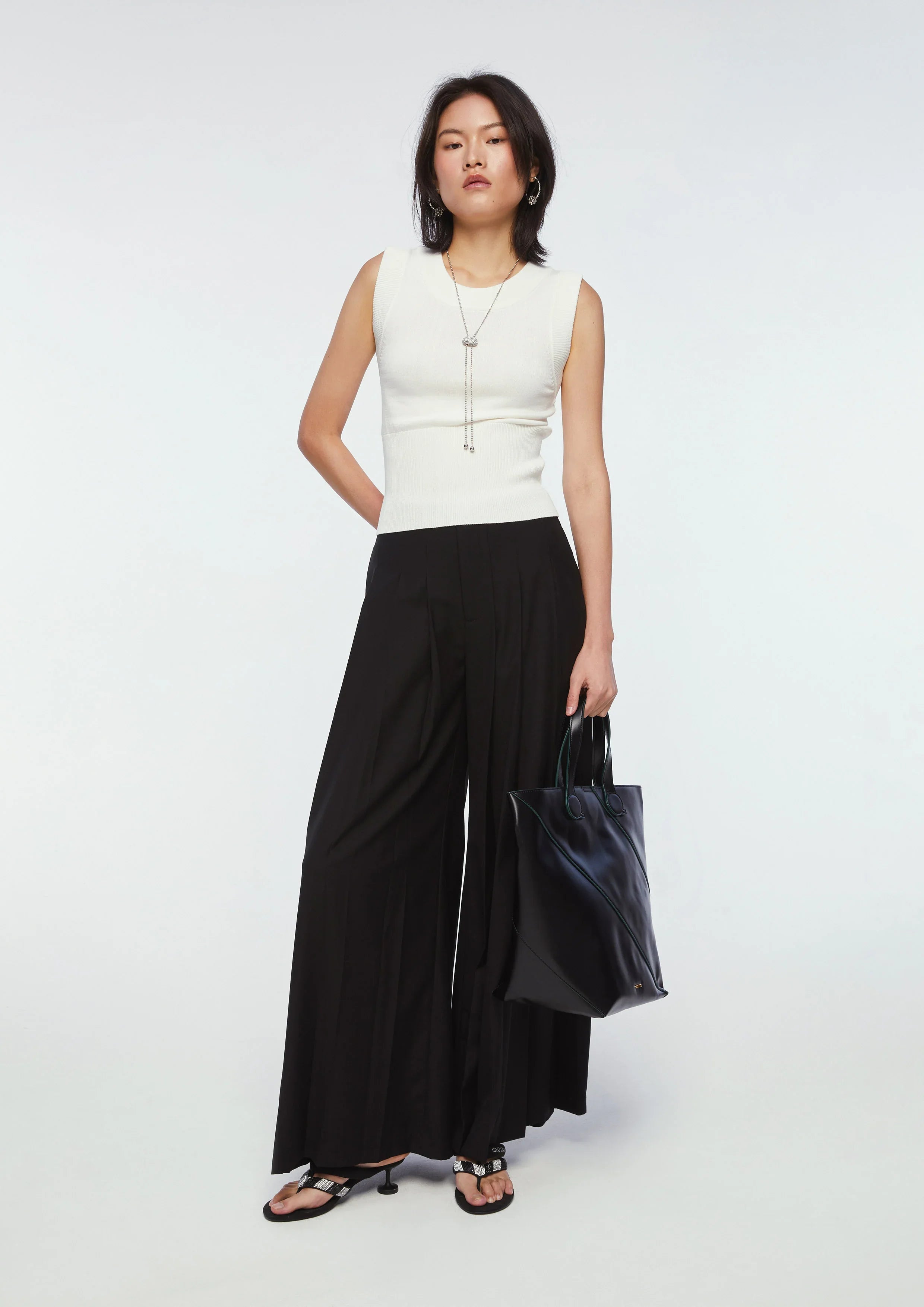 Pleated Long Pants