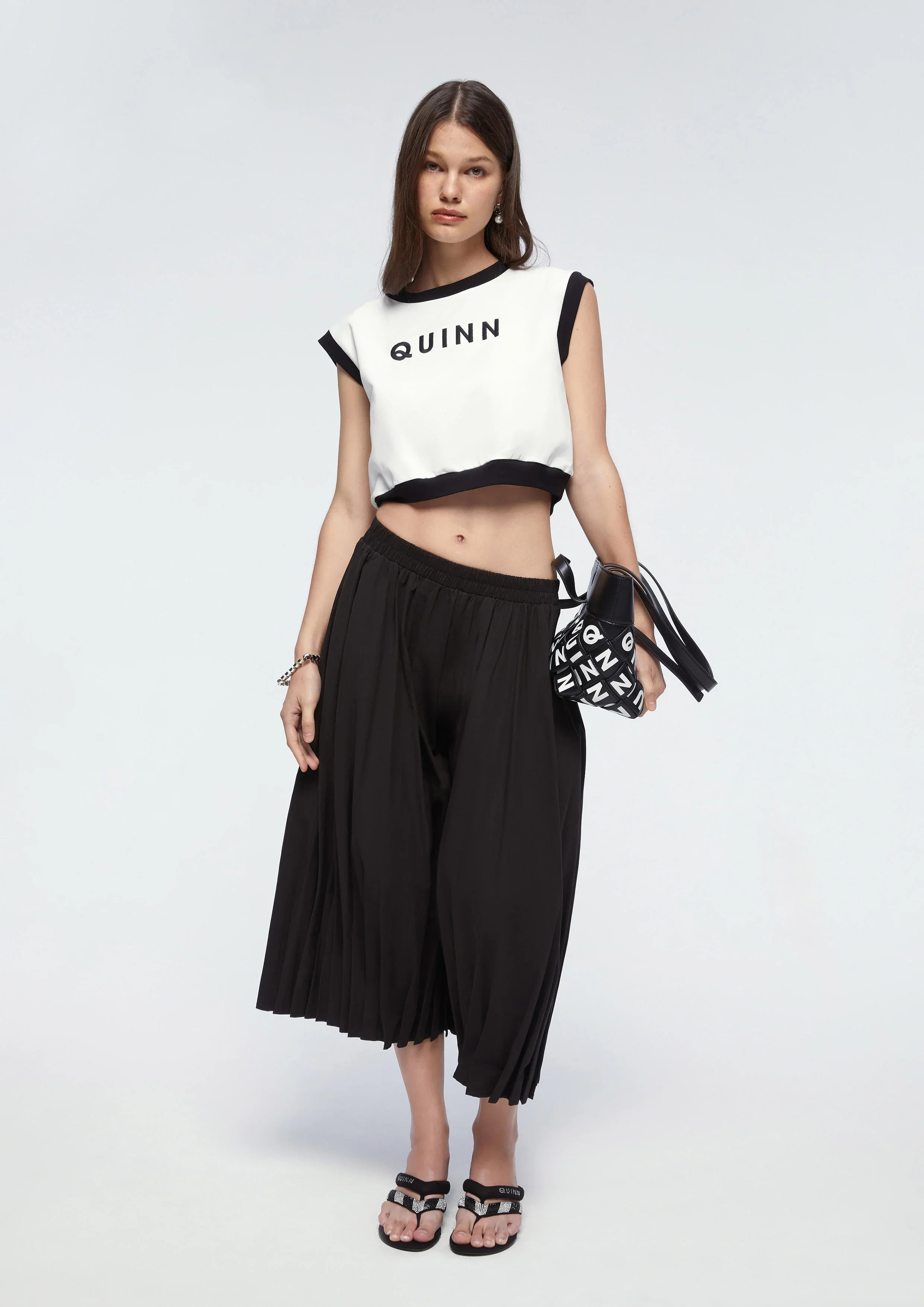 กางเกงขาสั้นอัดพลีท