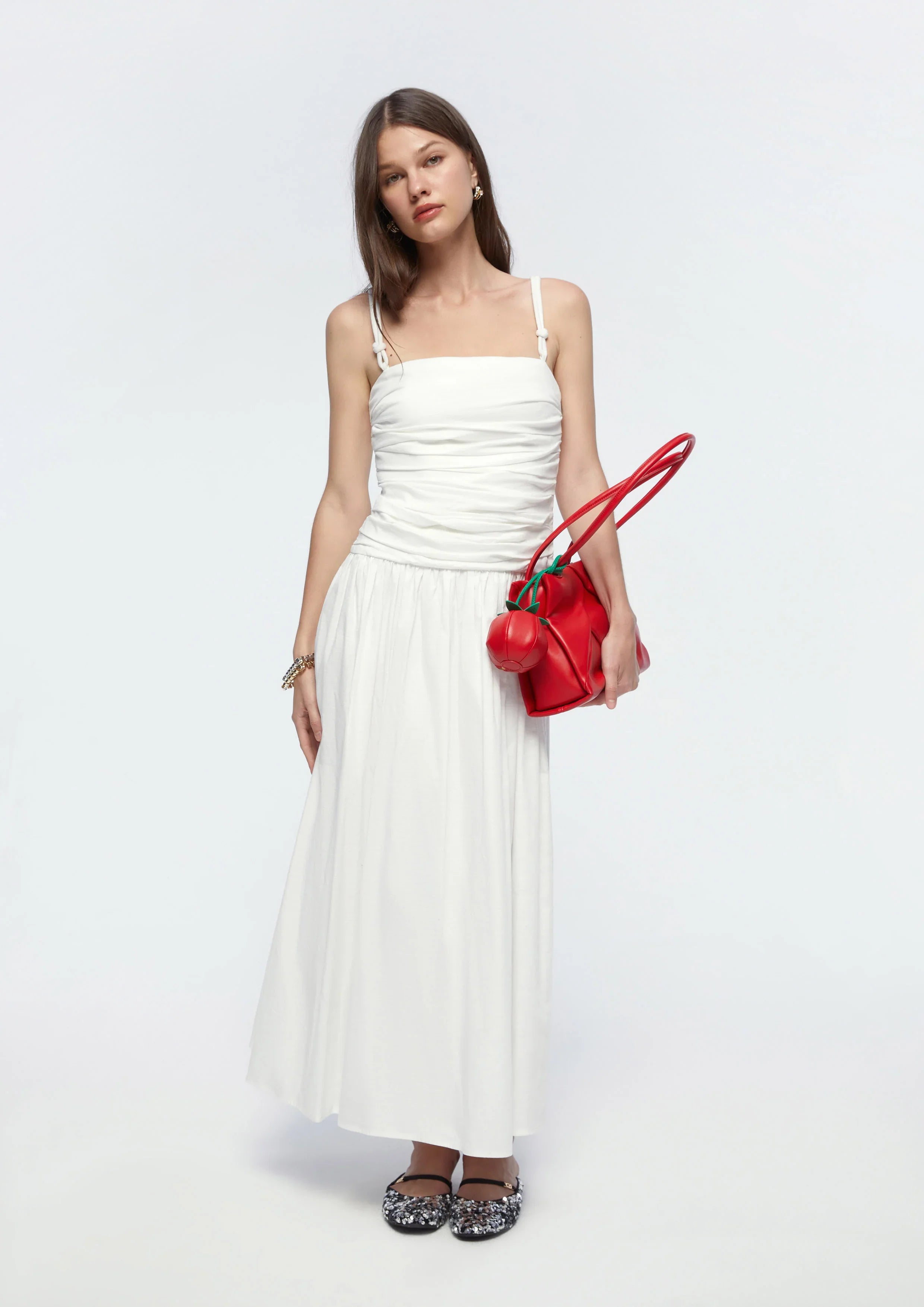 เดรสสายเดี่ยวจับเดรปย่น