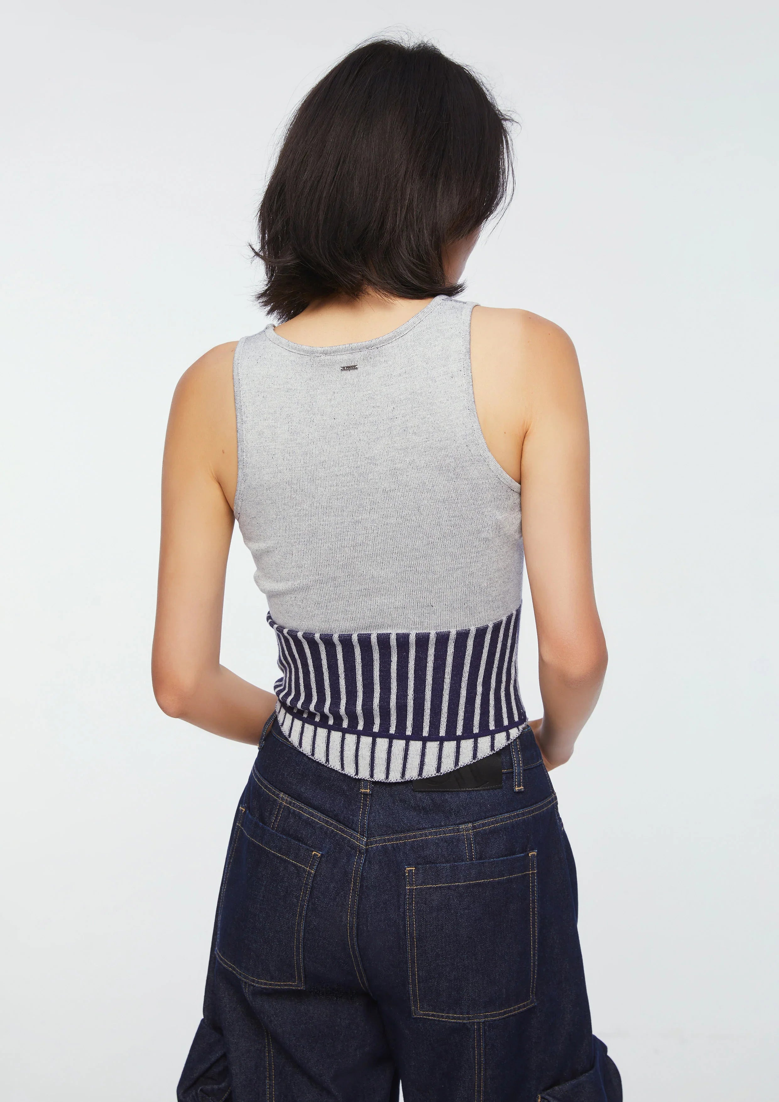 เสื้อกล้ามผ้านิต