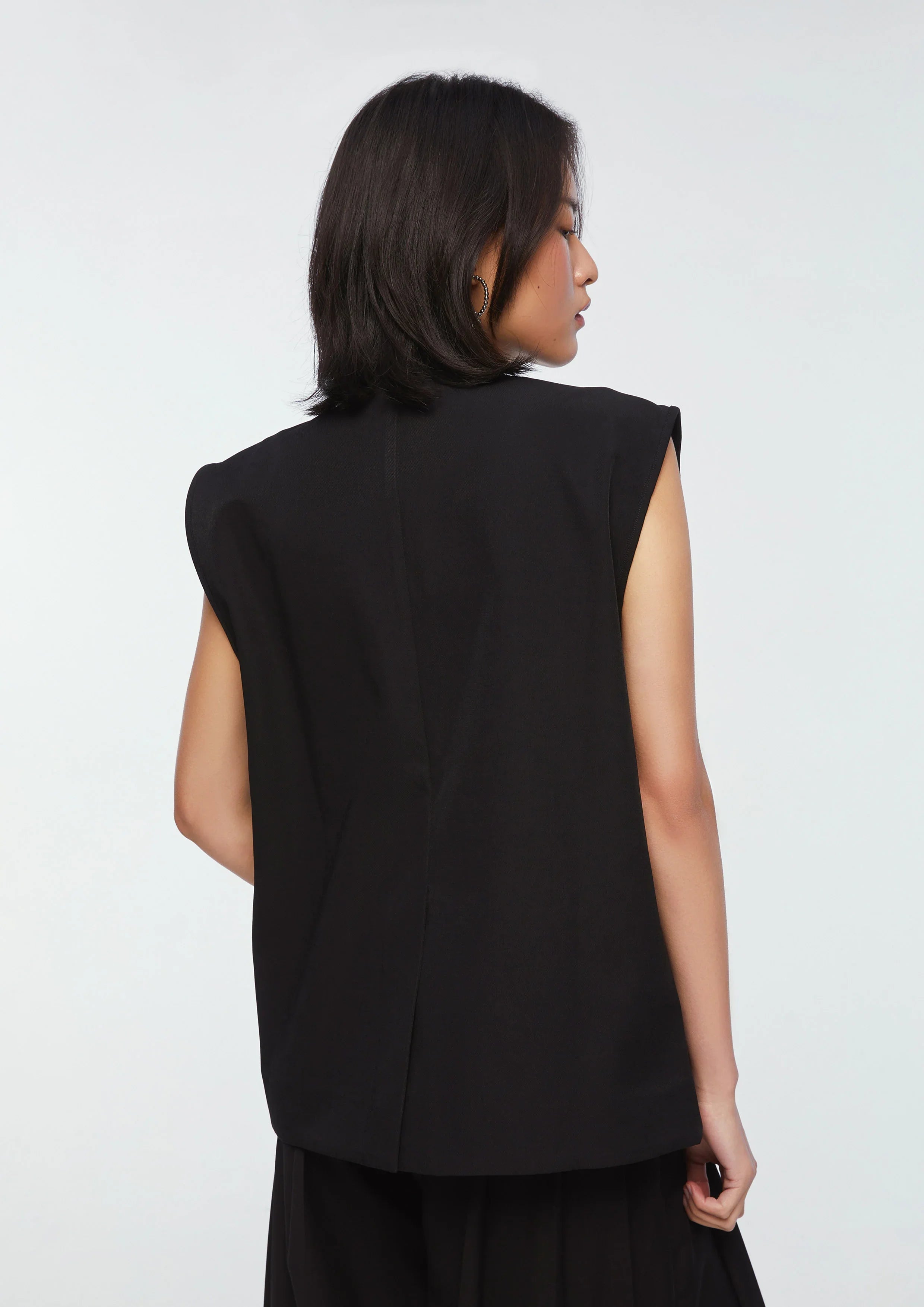 เสื้อกั๊กป้ายข้างแขนกุด