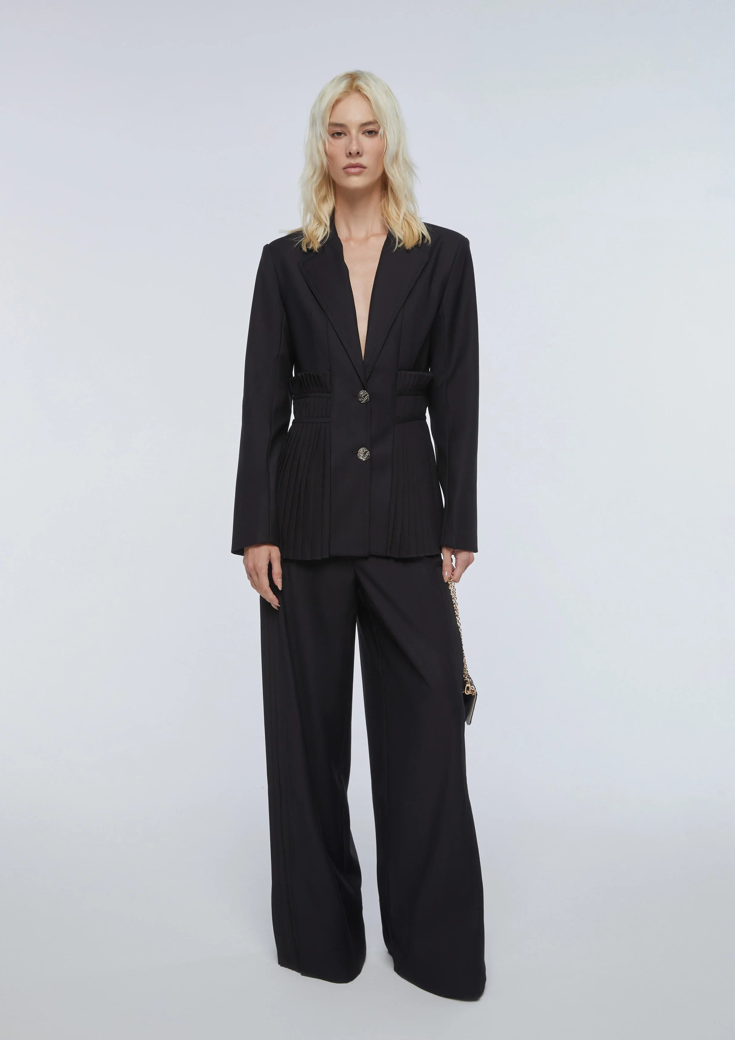 แจ็คเก็ตแขนยาวแต่งผ้าพลีท