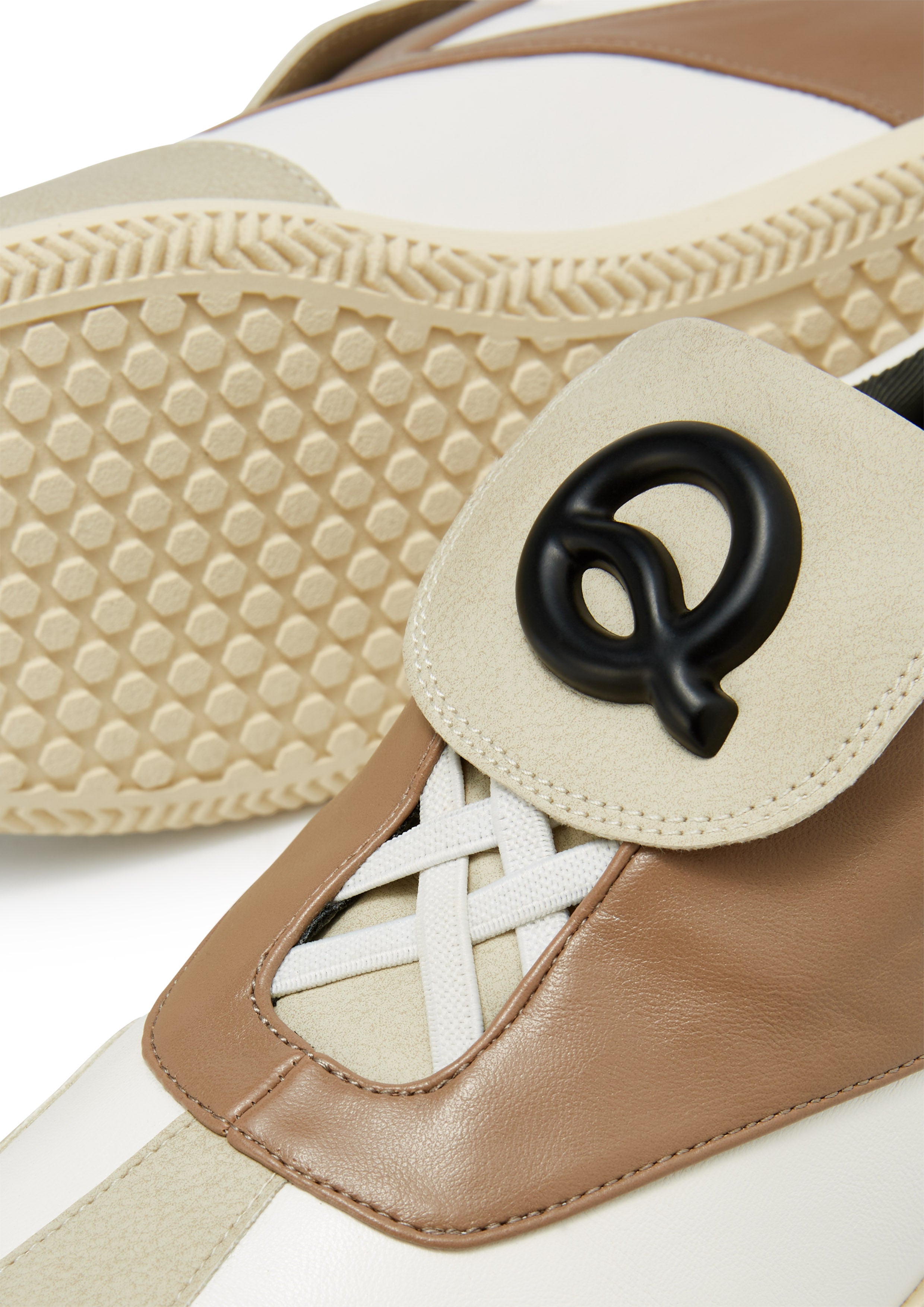 รองเท้าผ้าใบ Kika