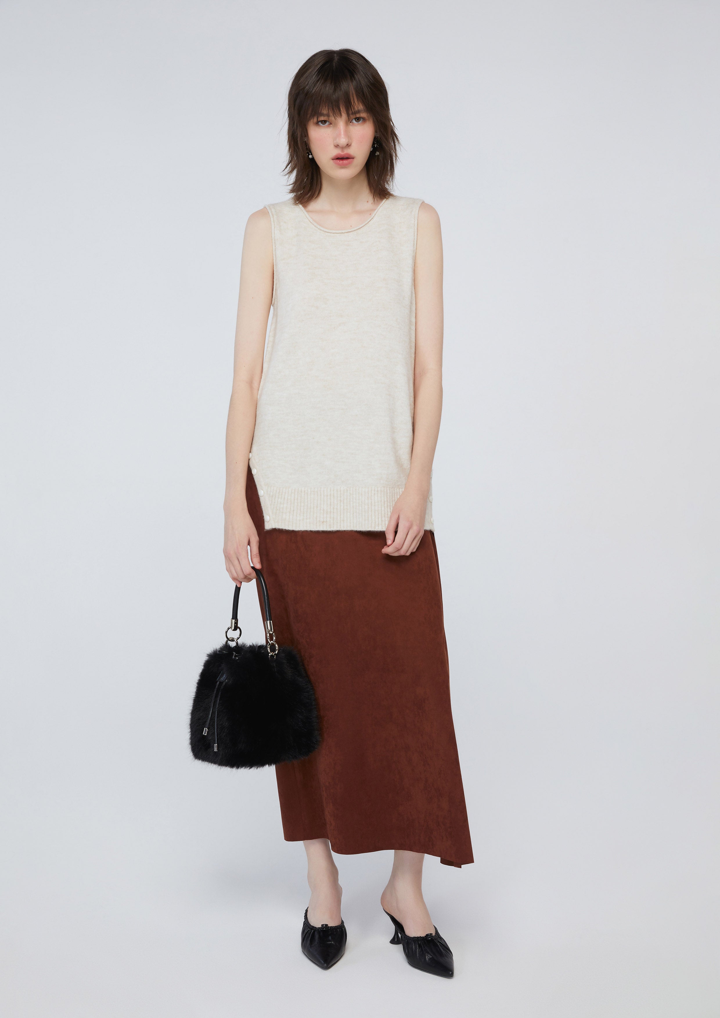 เสื้อนิตแขนกุด