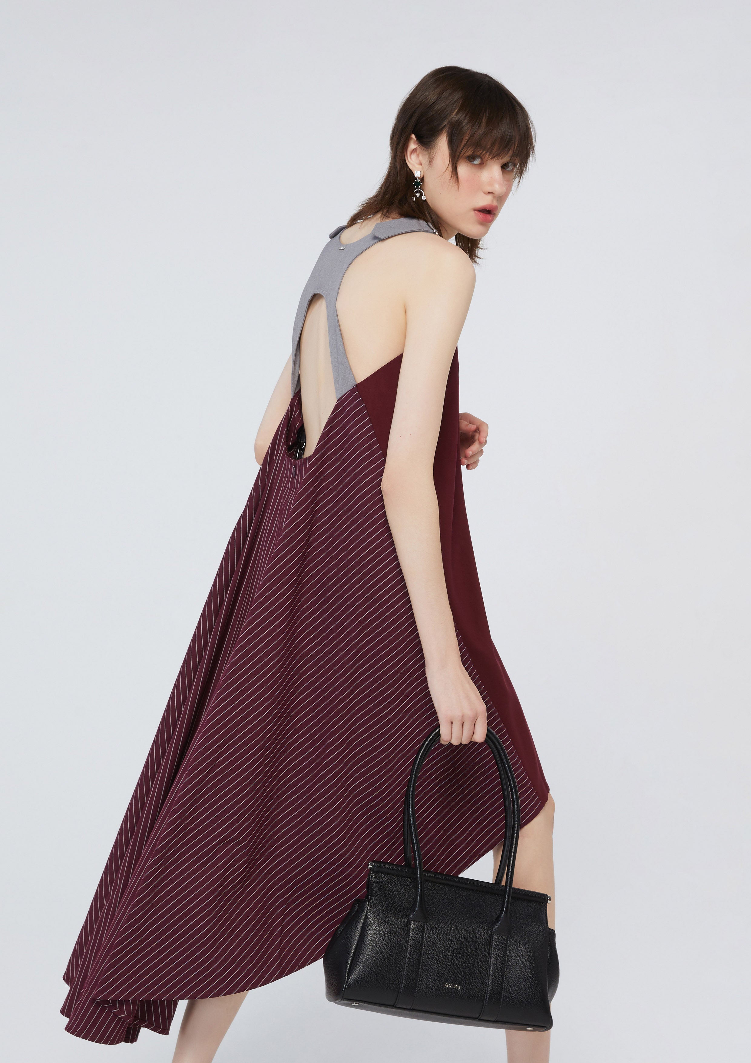 เดรสลายทางกระโปรงระบาย