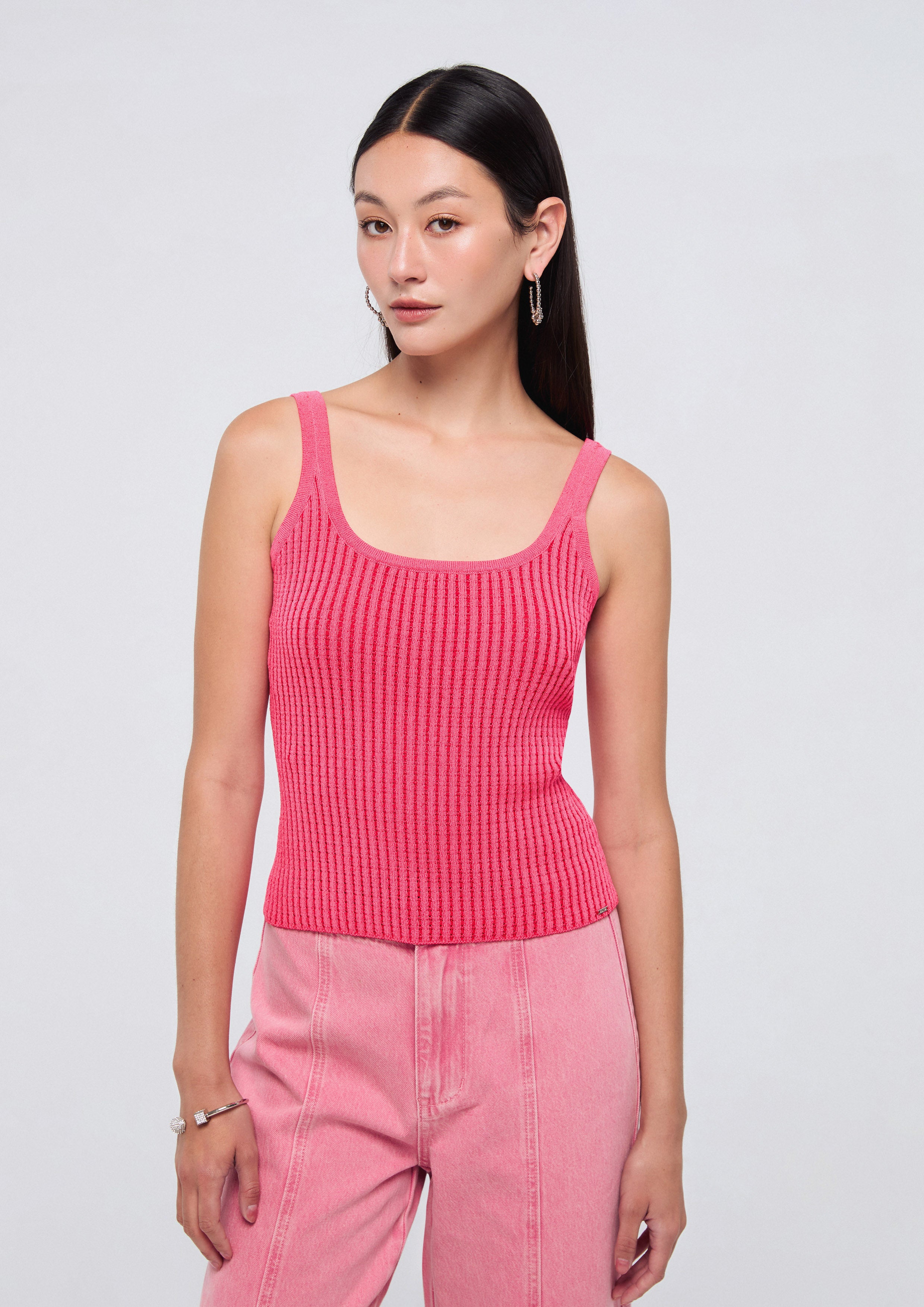 เสื้อกล้ามผ้านิต