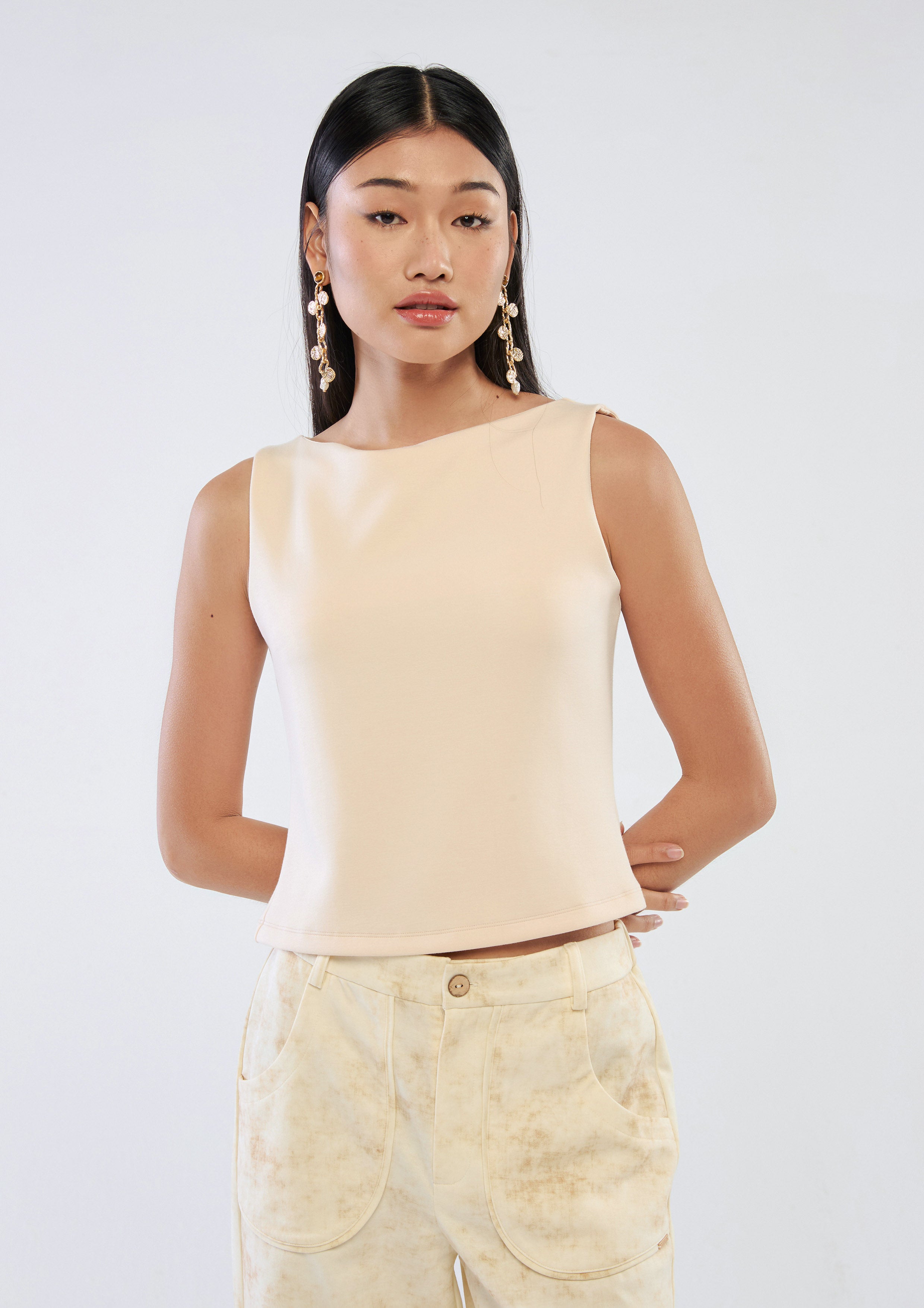 Sleeveless Basic Top