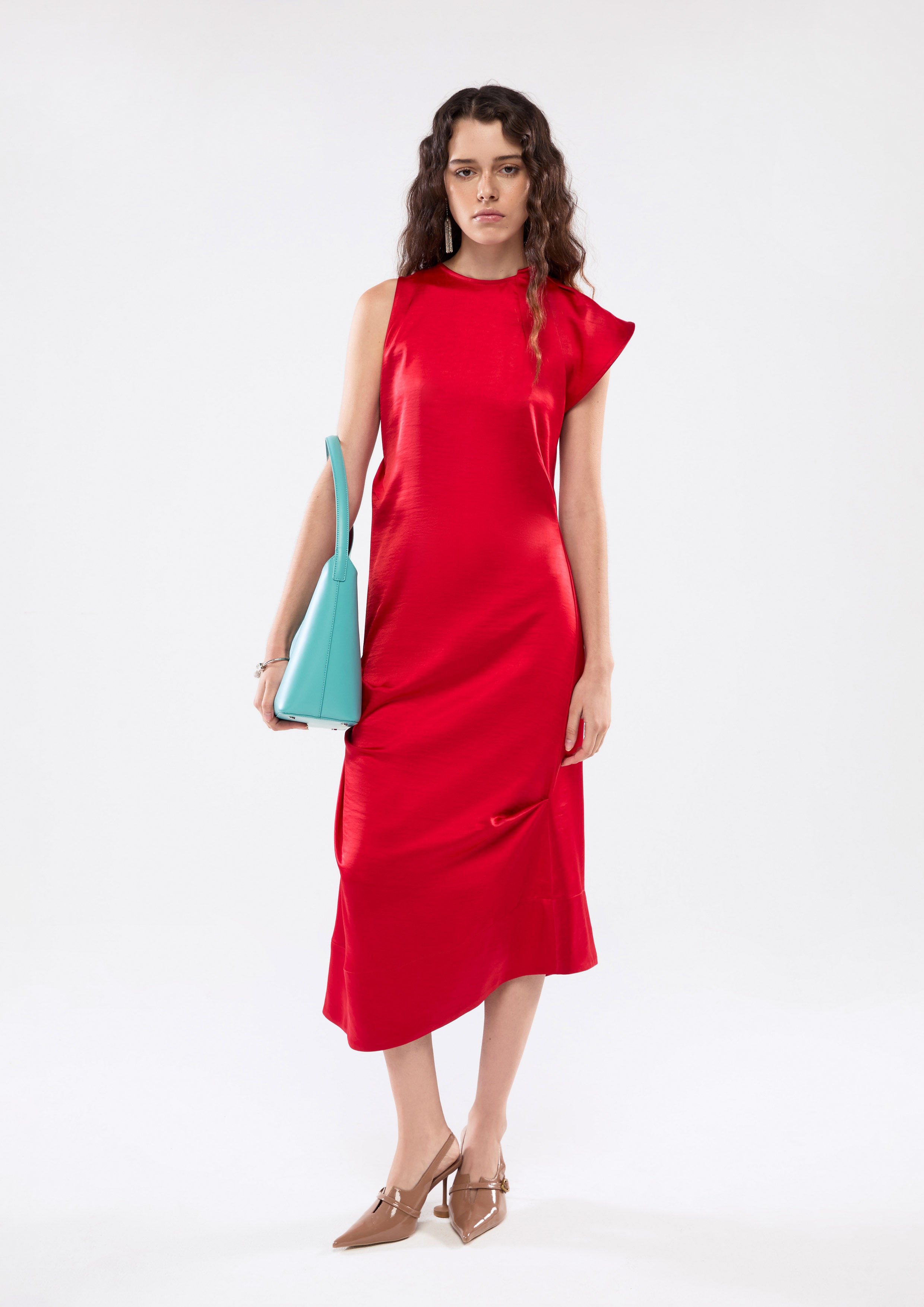 เดรสมิดิจับเดรปผ้าซาติน