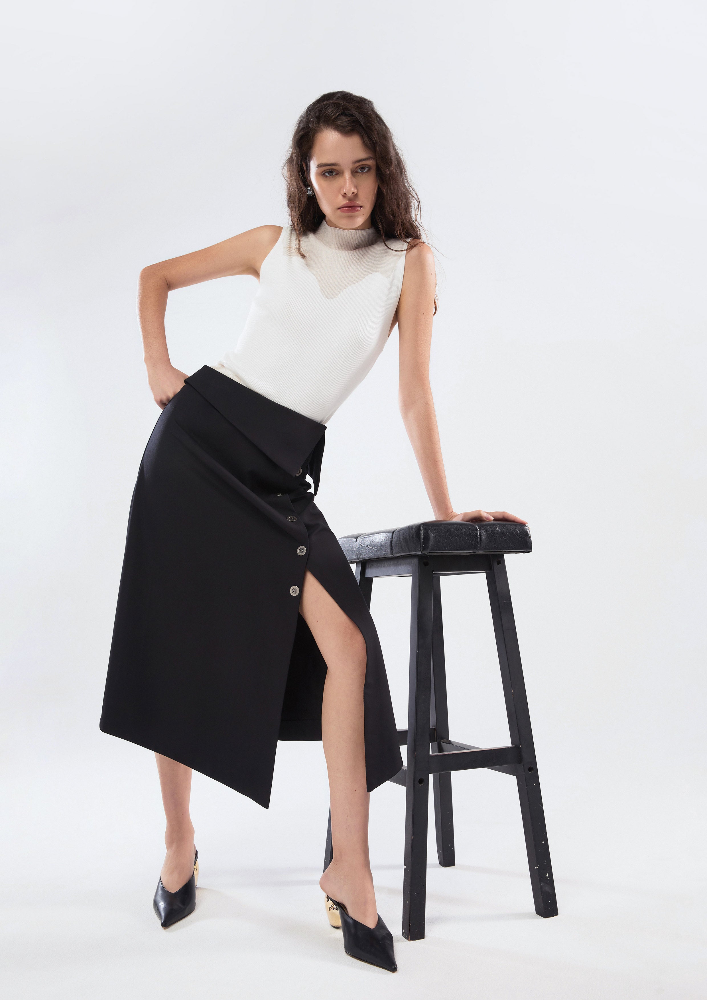 กระโปรงคลุมเข่าช่วงเอวพับ