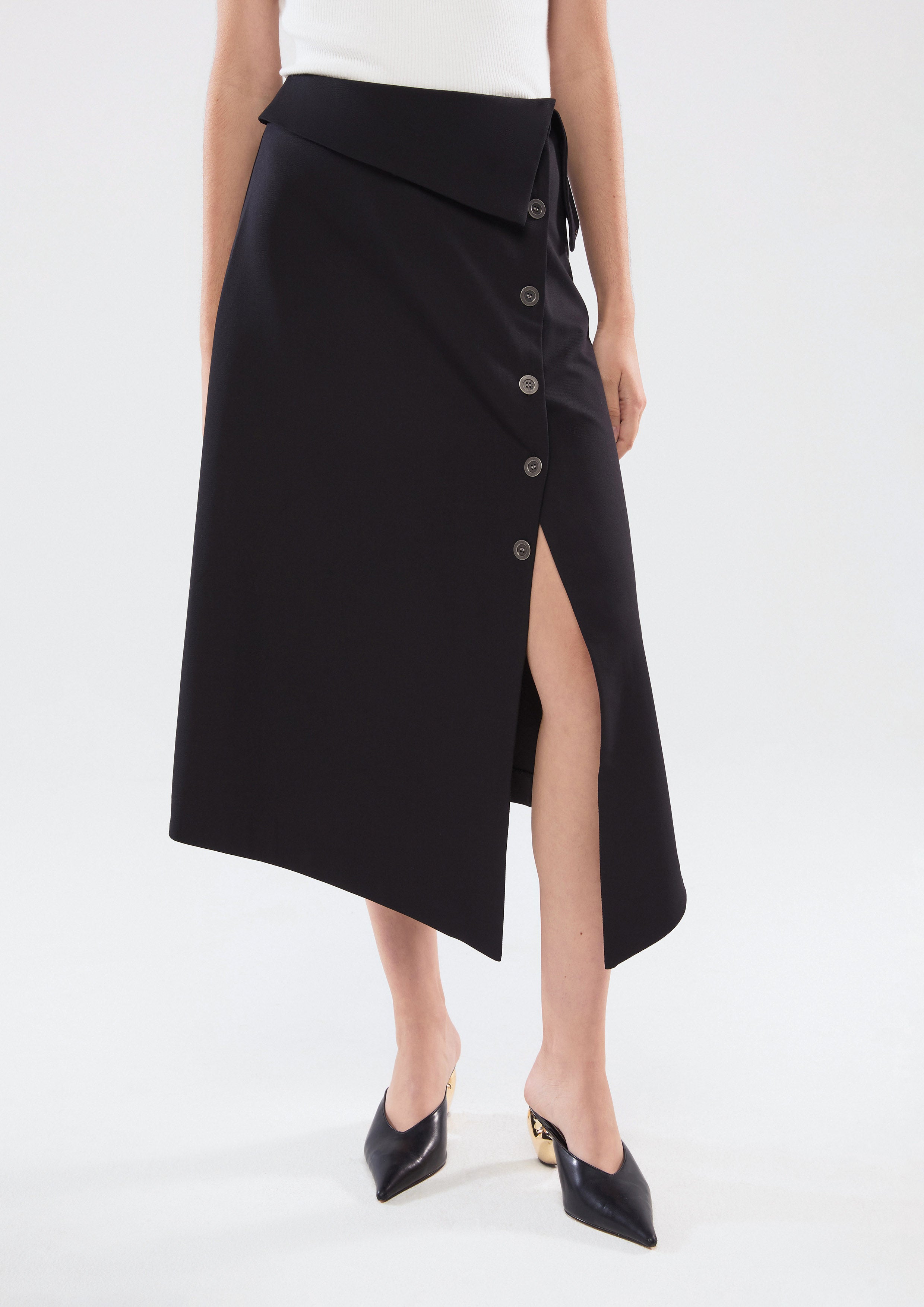 กระโปรงคลุมเข่าช่วงเอวพับ