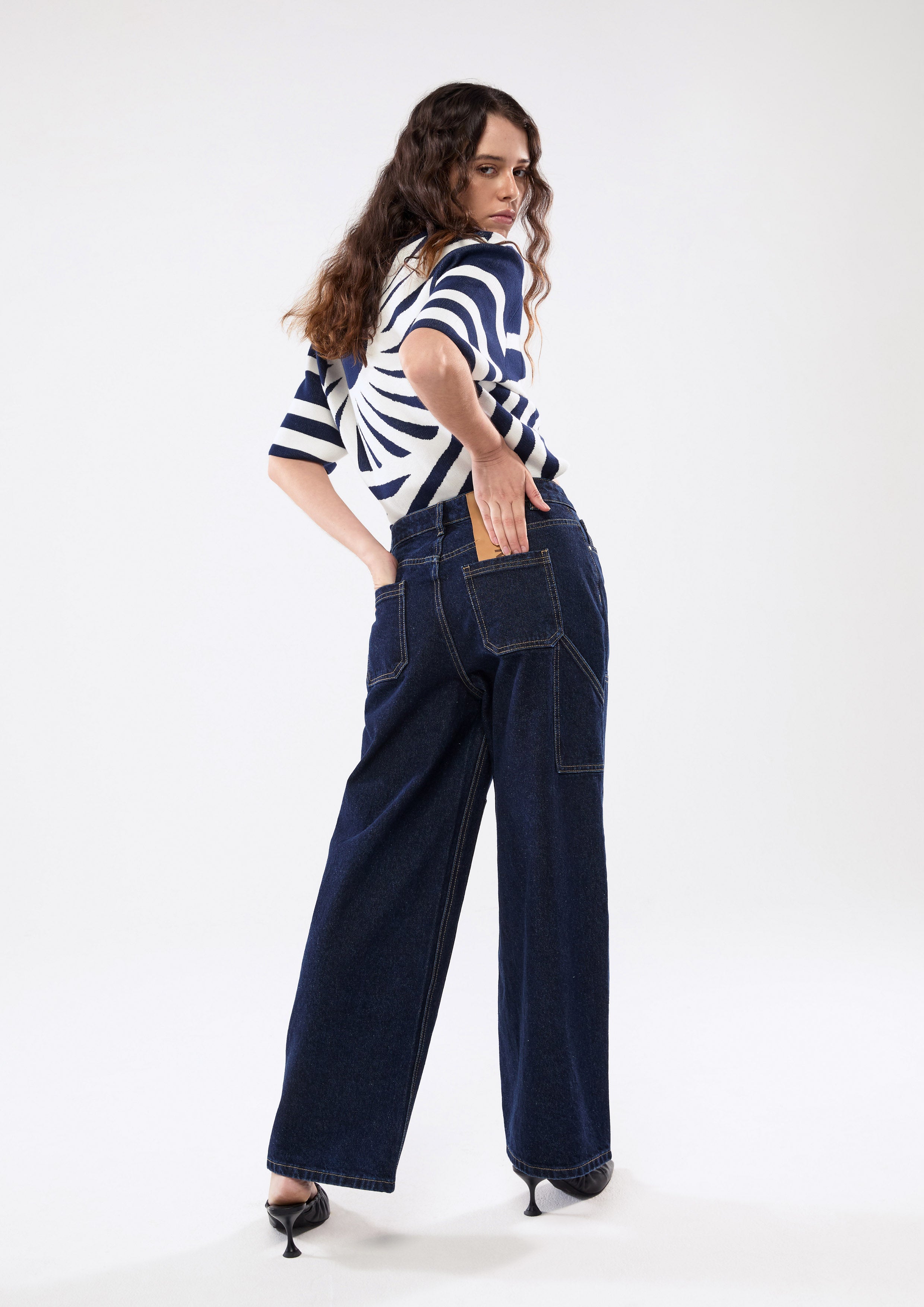 กางเกงเดนิมขายาวทรงคาร์โก้ด้ายสีคอนทราสต์