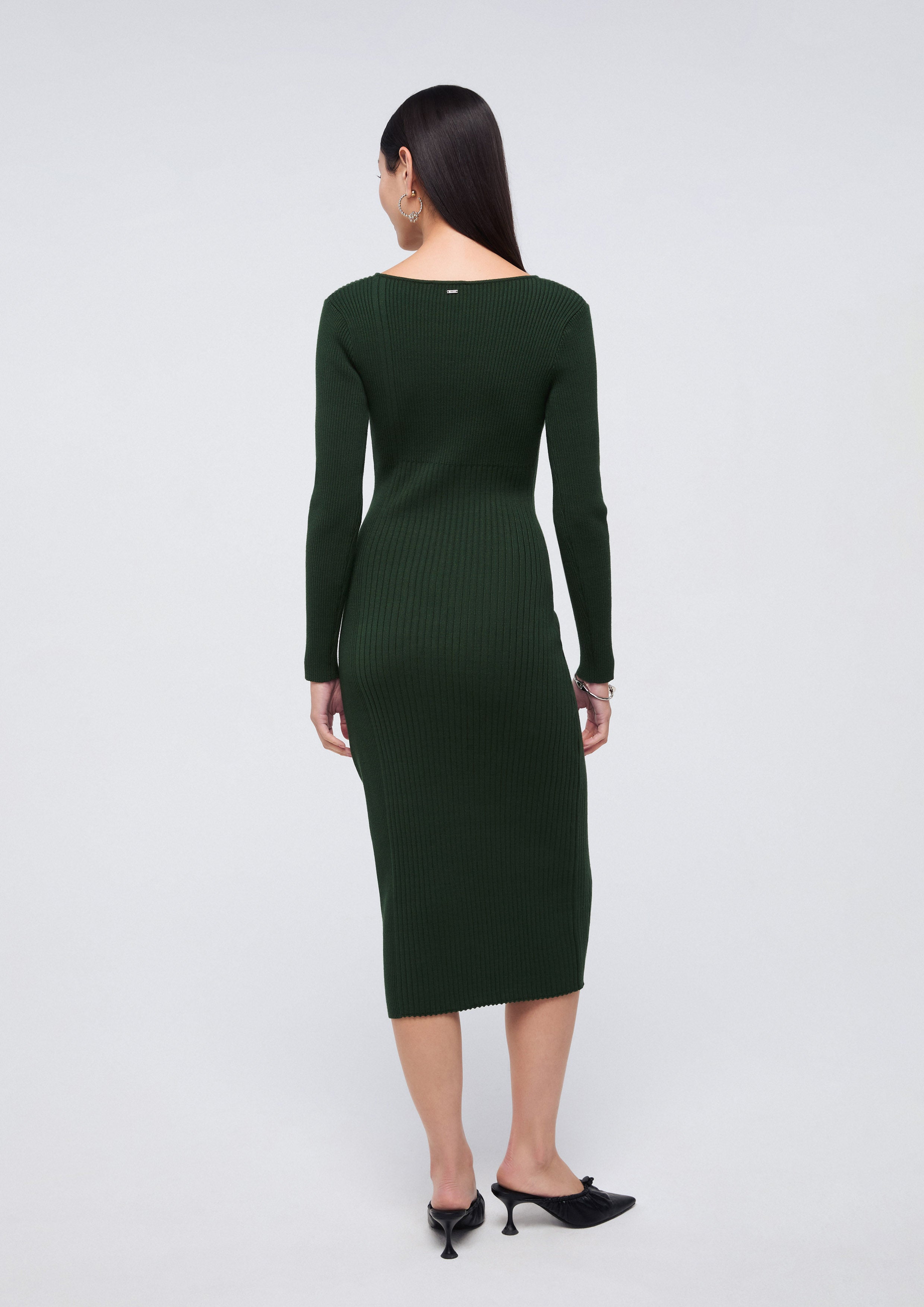 เดรสมิดิผ้านิตคอเสื้อวี