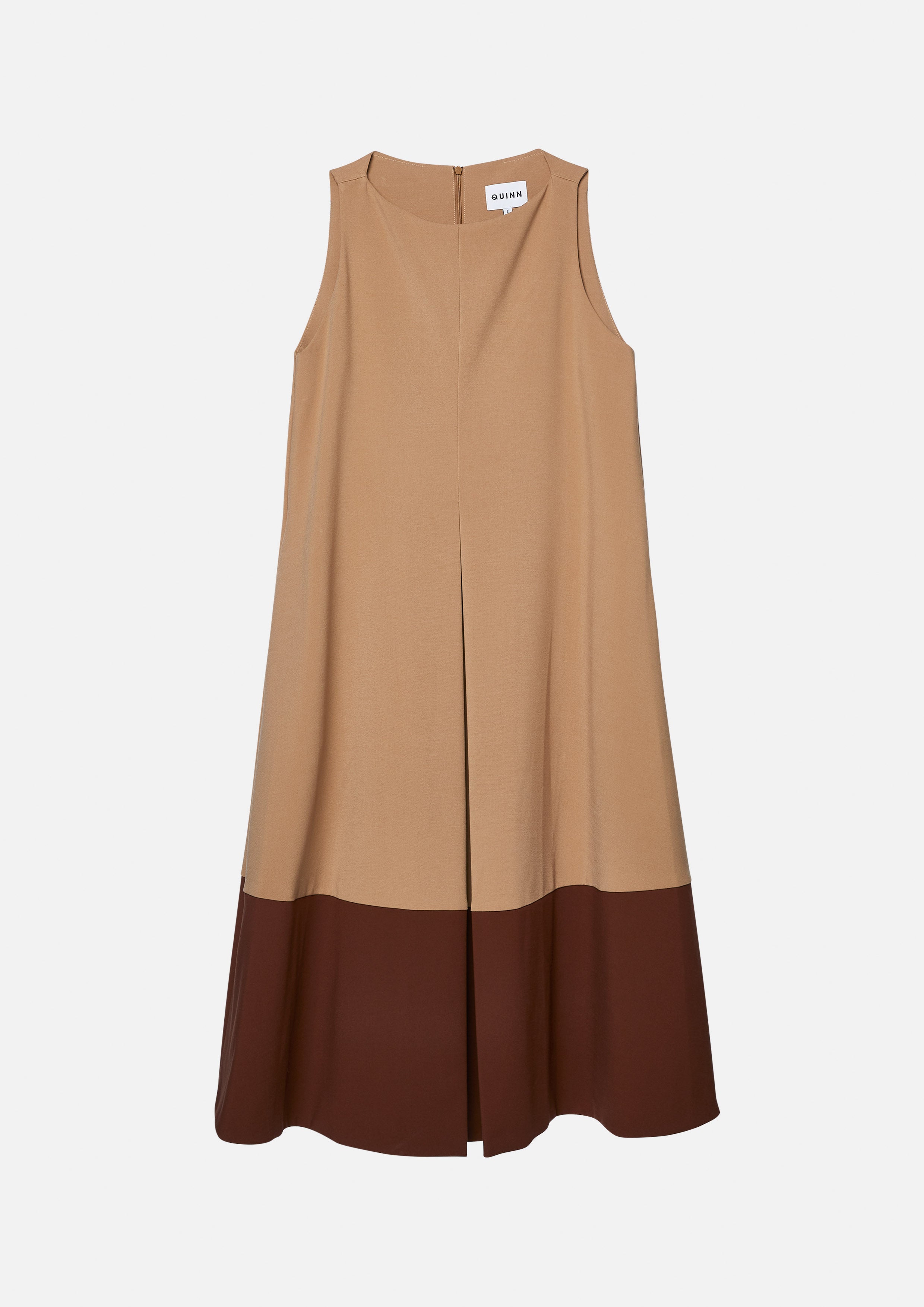 เดรสคลุมเข่าแขนกุดกระโปรงระบาย