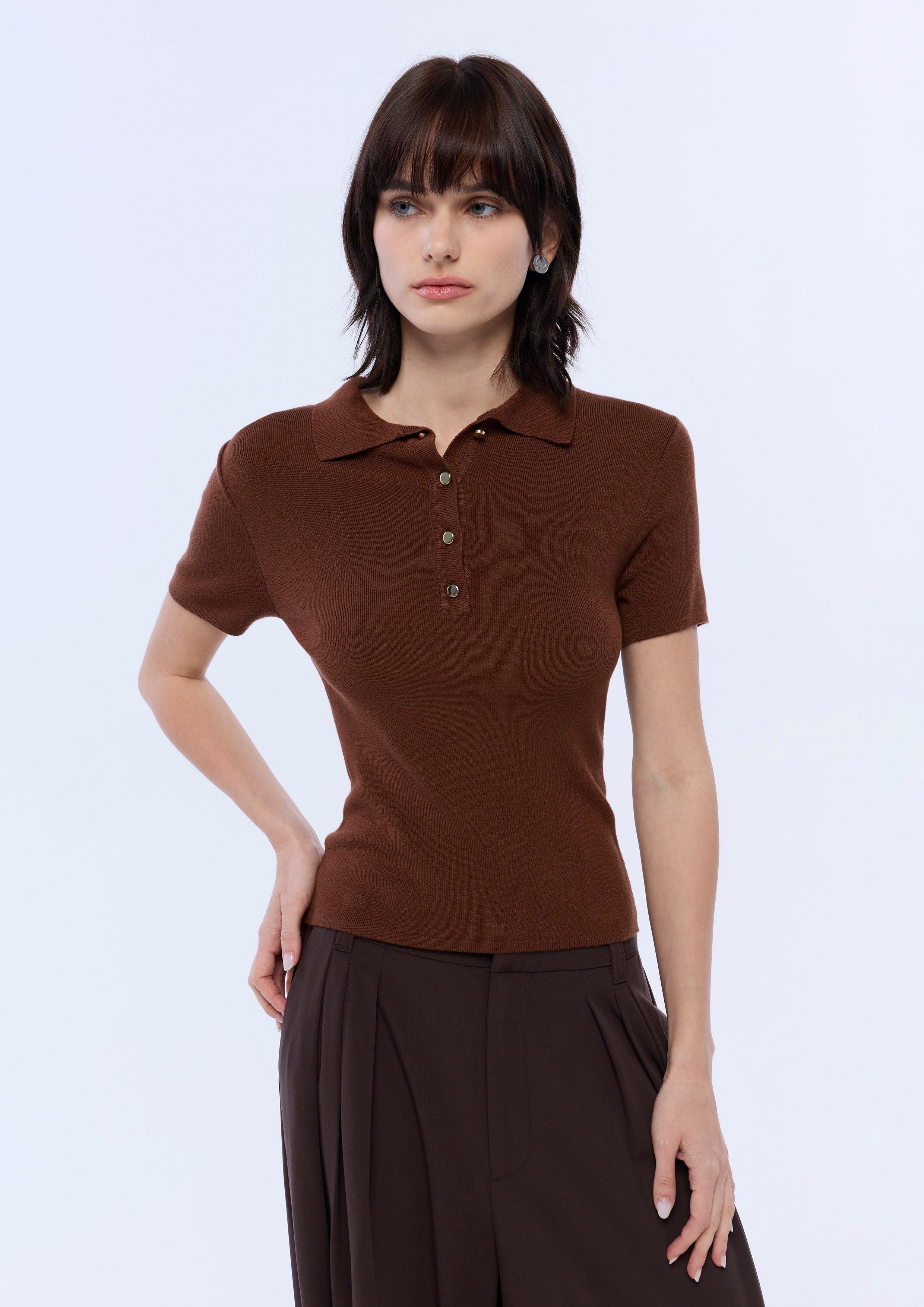 เสื้อโปโลผ้านิตทรงสลิม