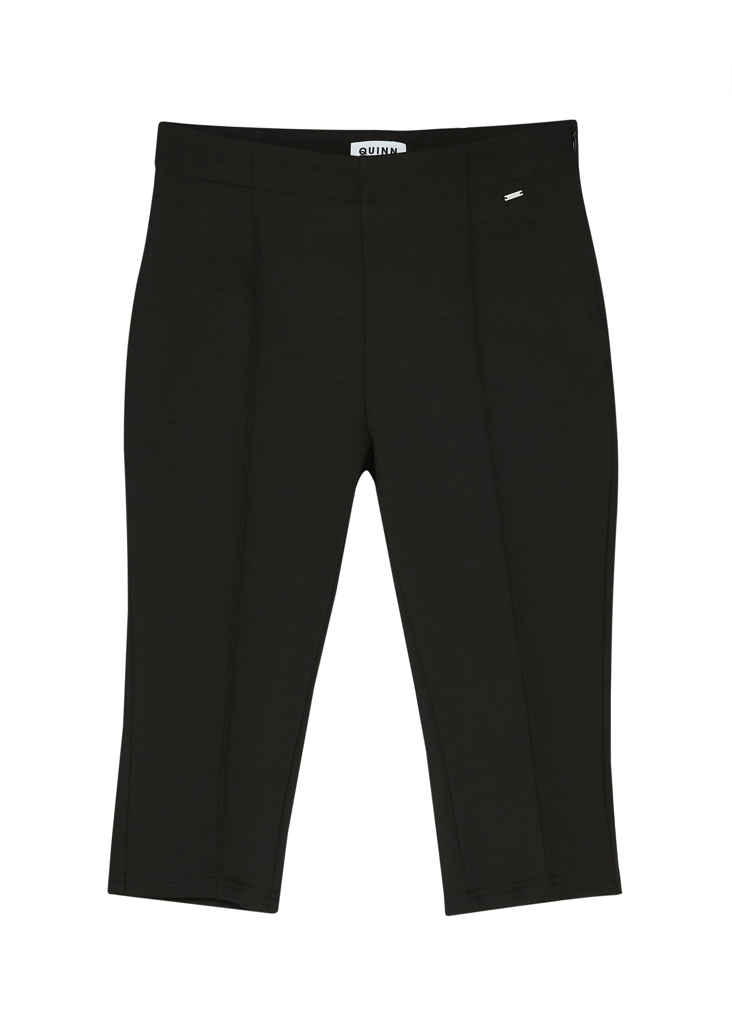 Front Pleated Slim Shorts