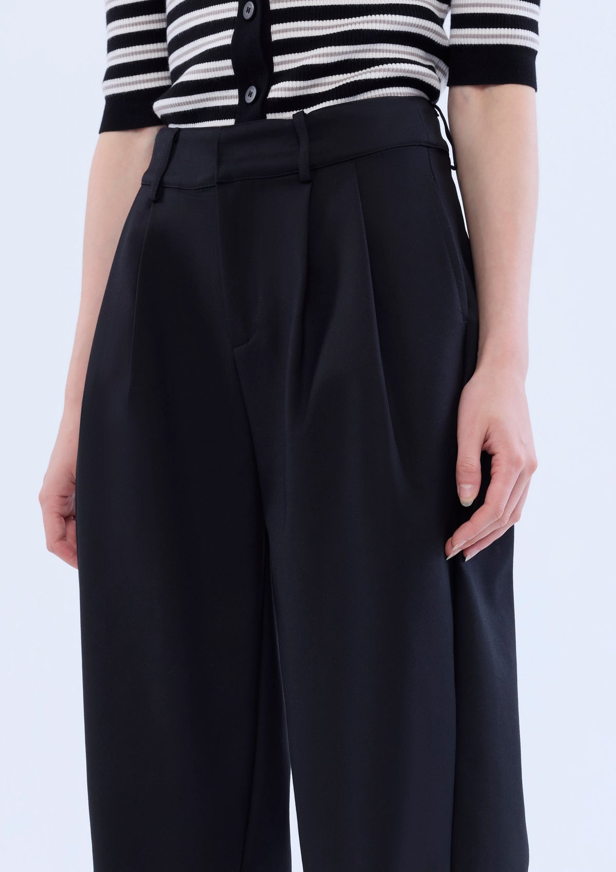 Pleated Relaxed Pants