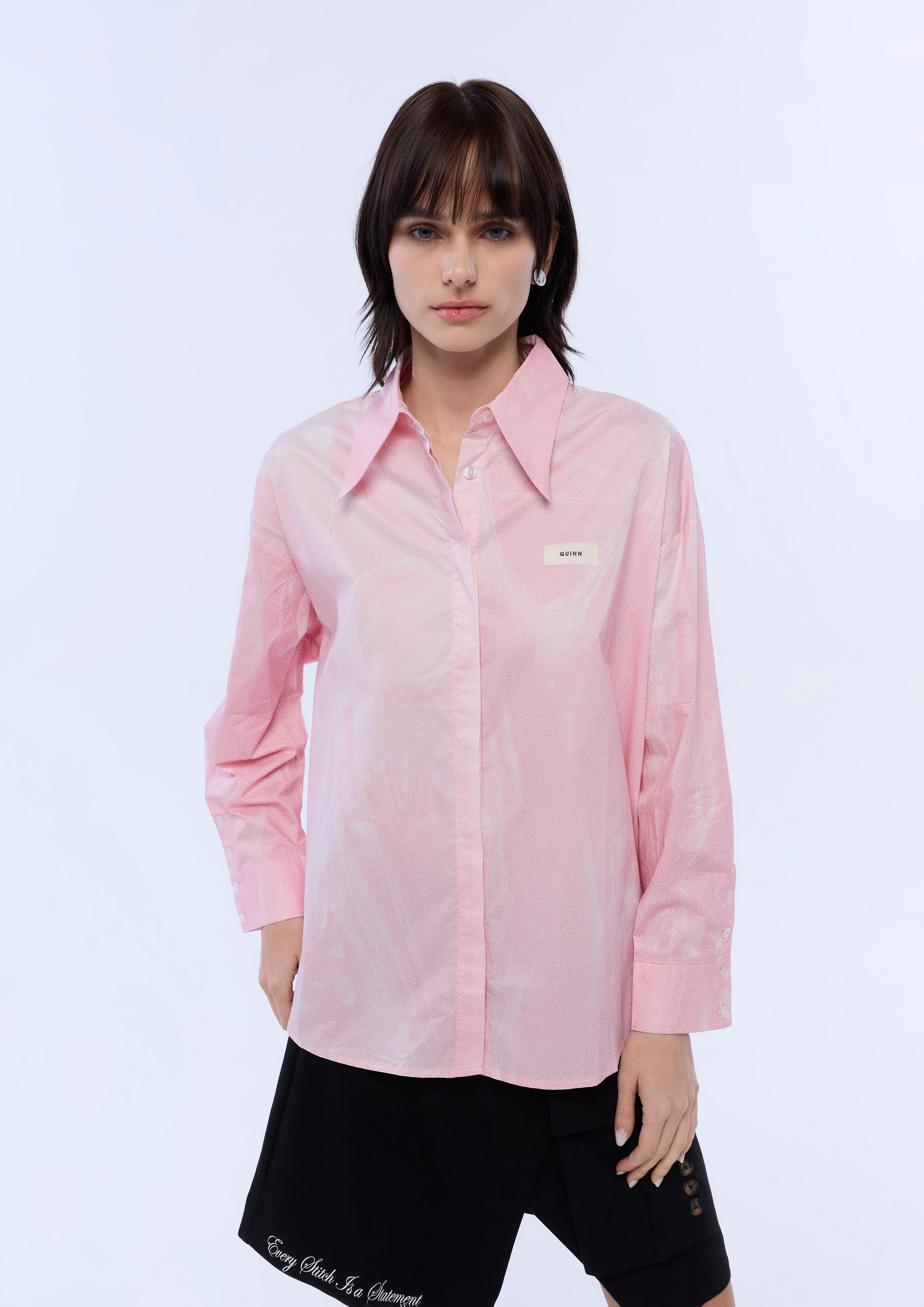 เสื้อเชิ้ตแขนยาวพิมพ์ลาย