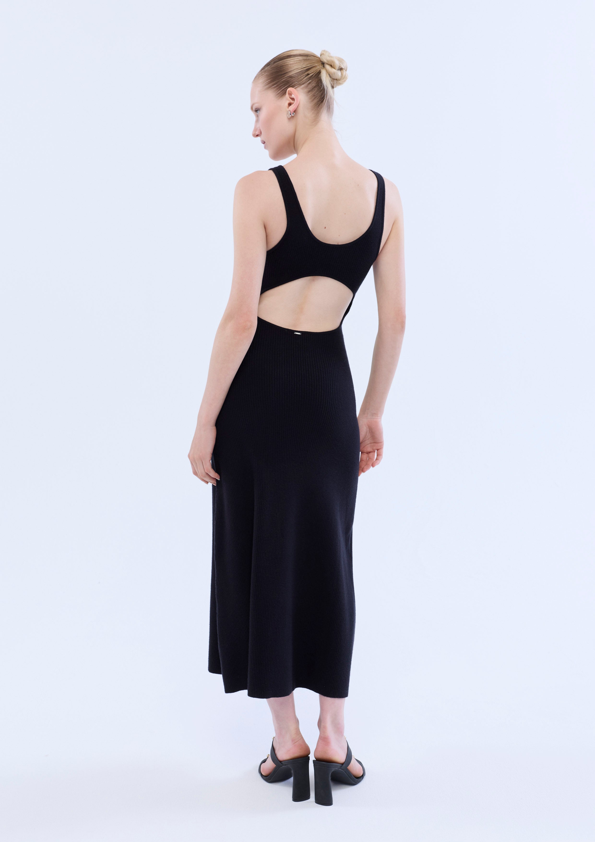 Back Cut-Out Midi Dress