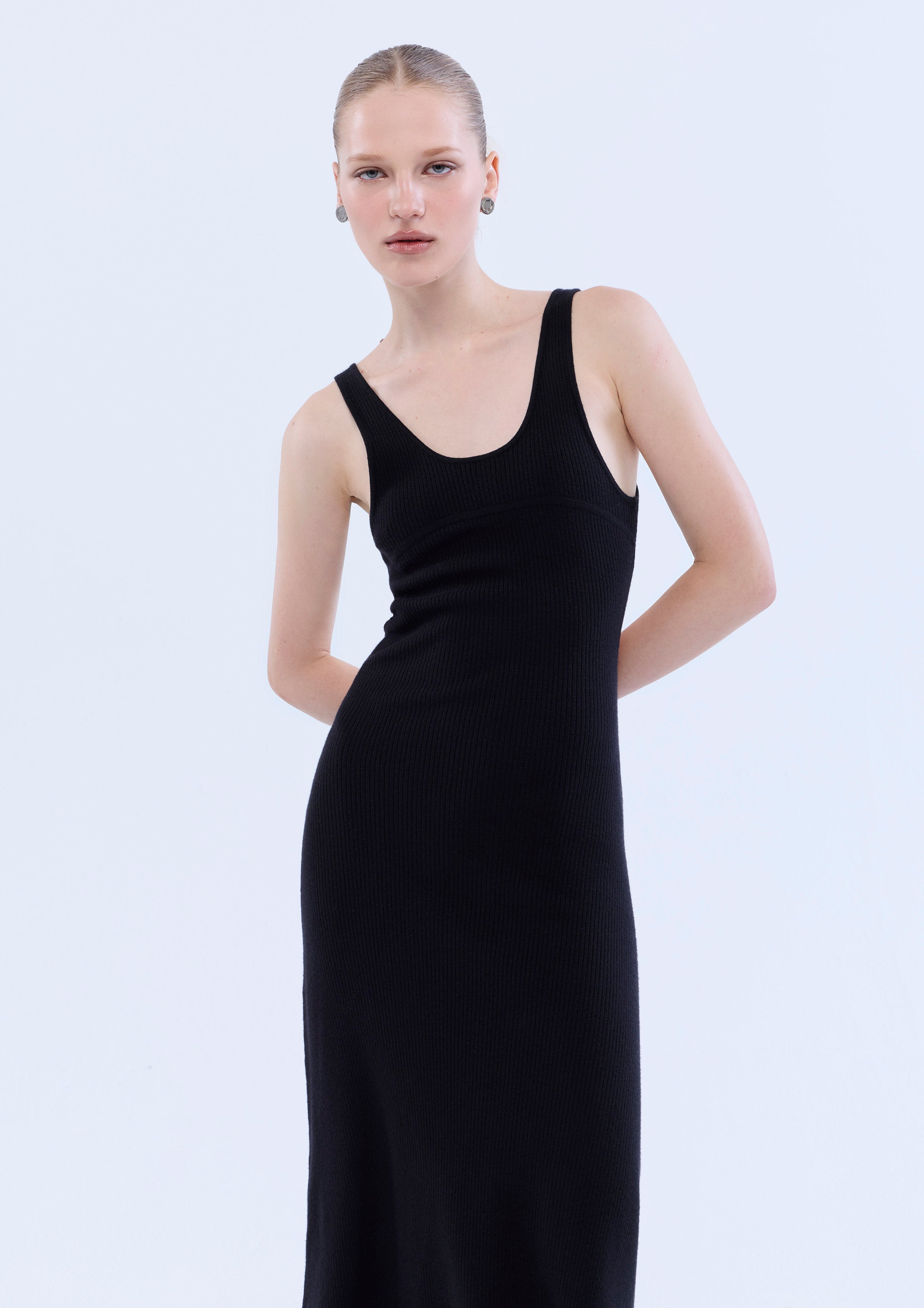 Back Cut-Out Midi Dress