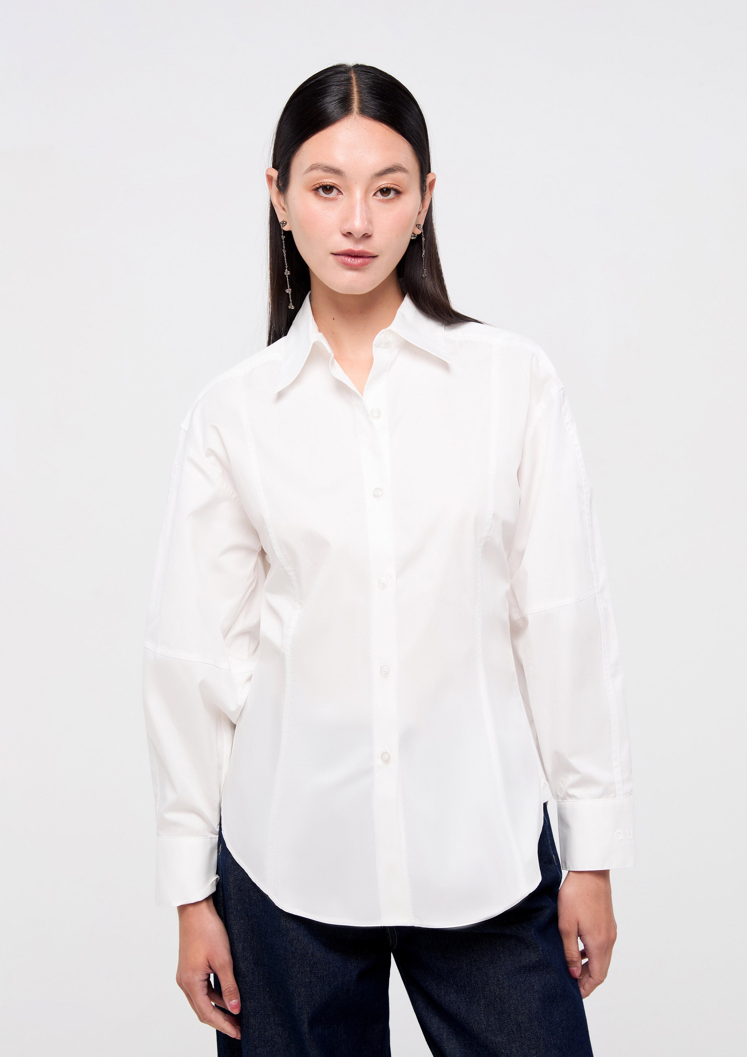 เสื้อเชิ้ตแขนพองยาว