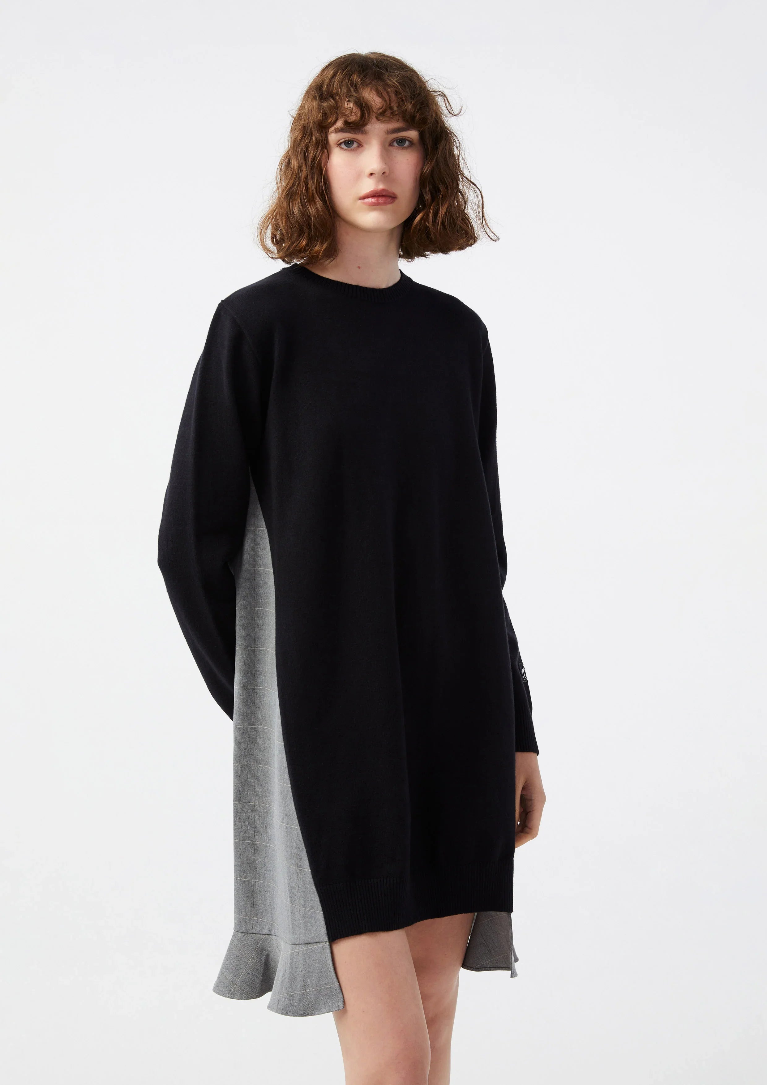 เดรสสั้นเลเยอร์แขนยาว