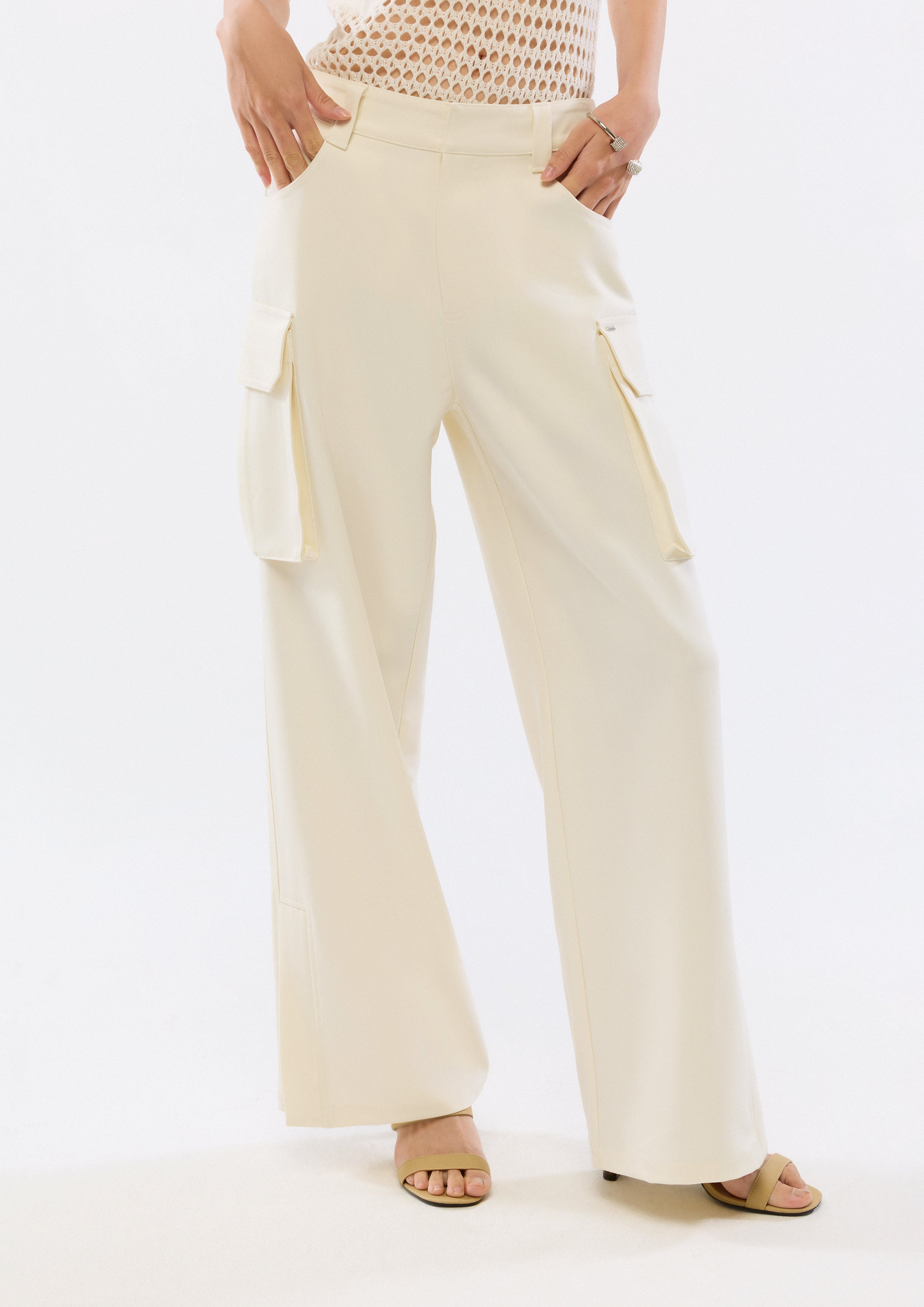 กางเกงขายาวทรงคาร์โก้