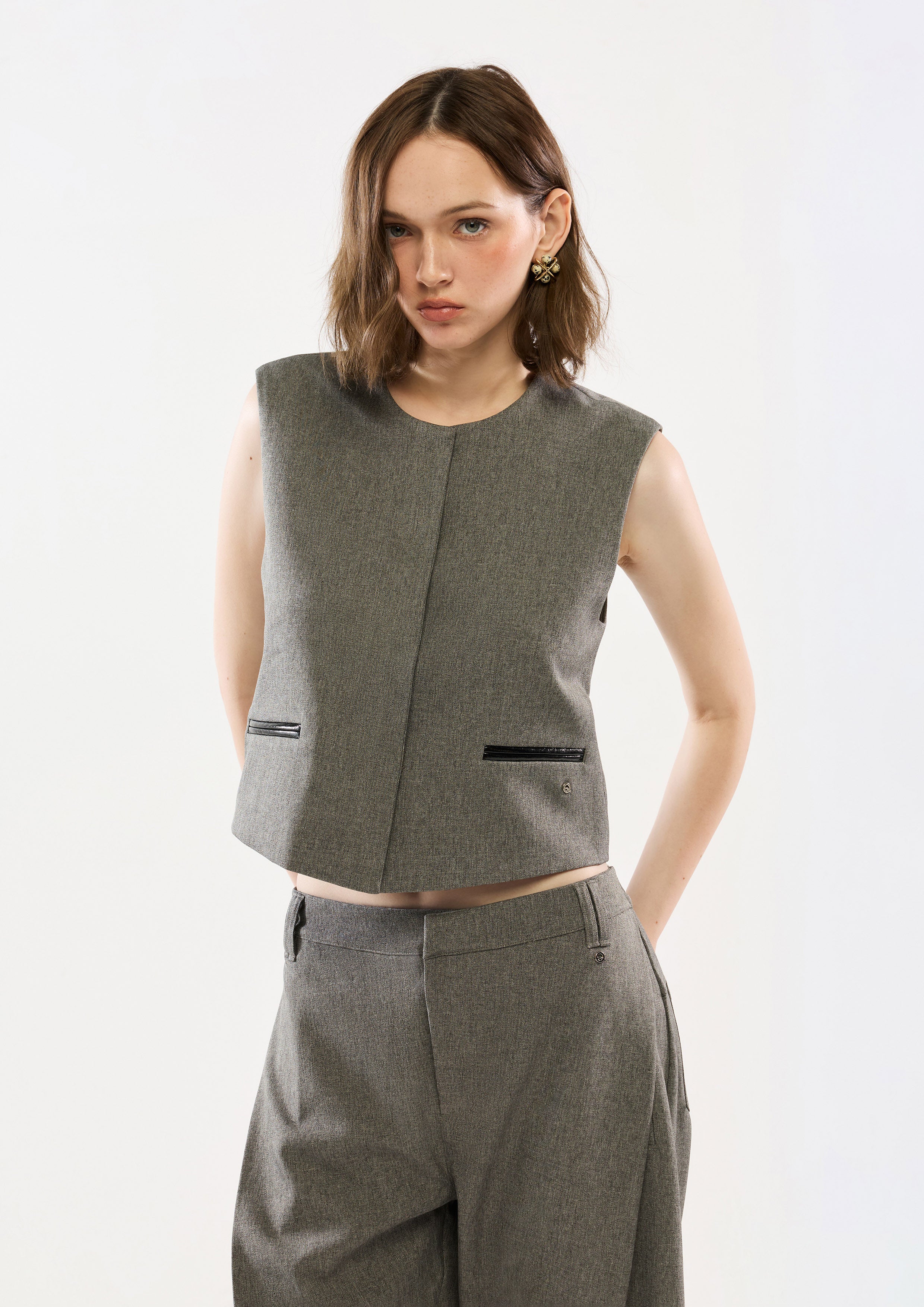 Sleeveless Crop Vest