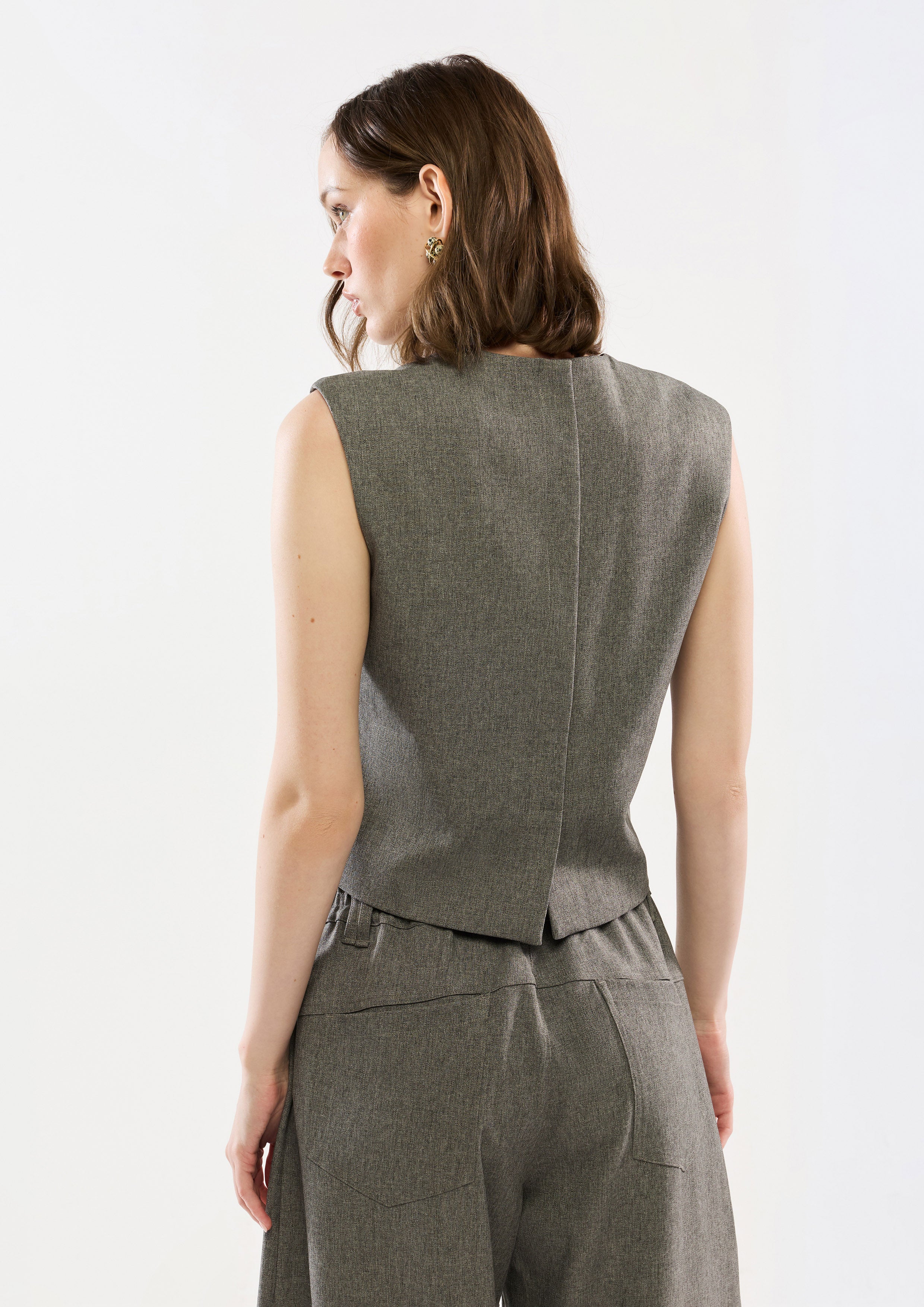 Sleeveless Crop Vest