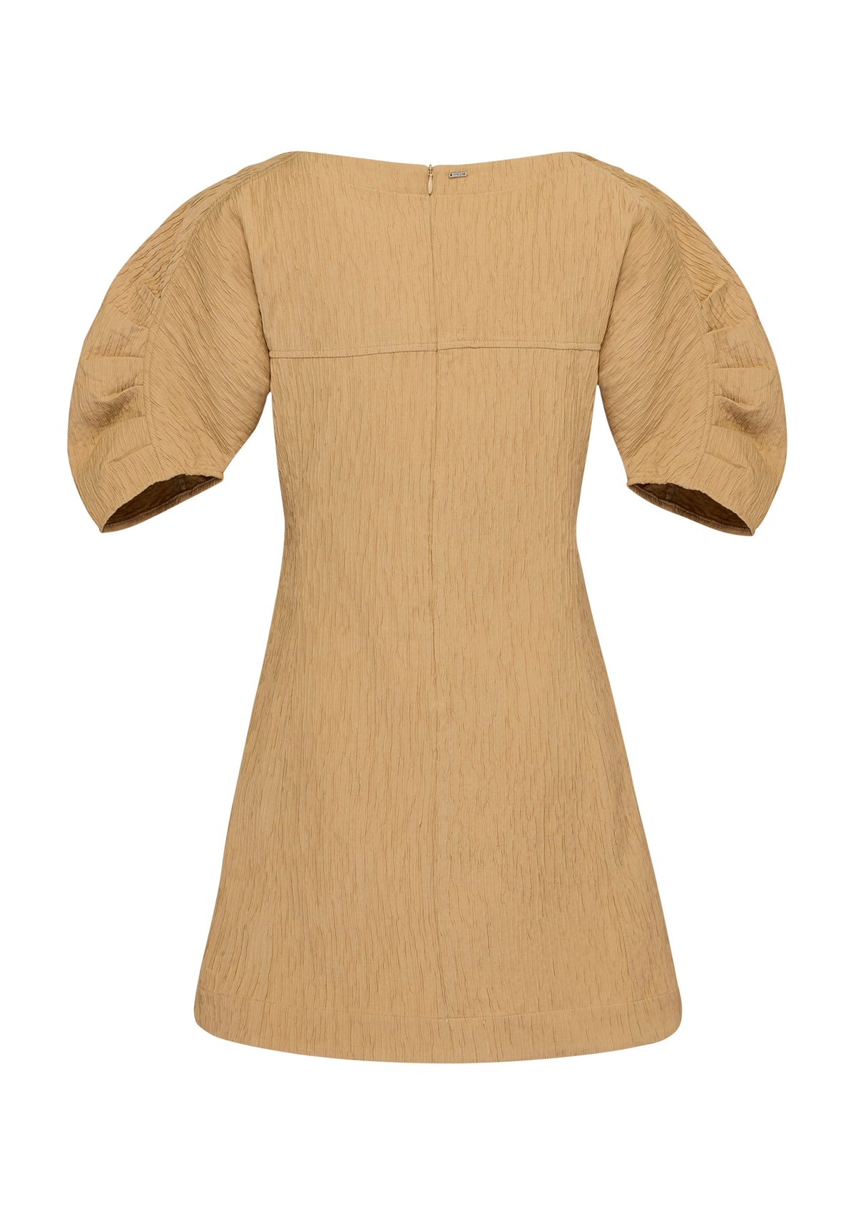 เดรสสั้นแขนเสื้อทรงพอง