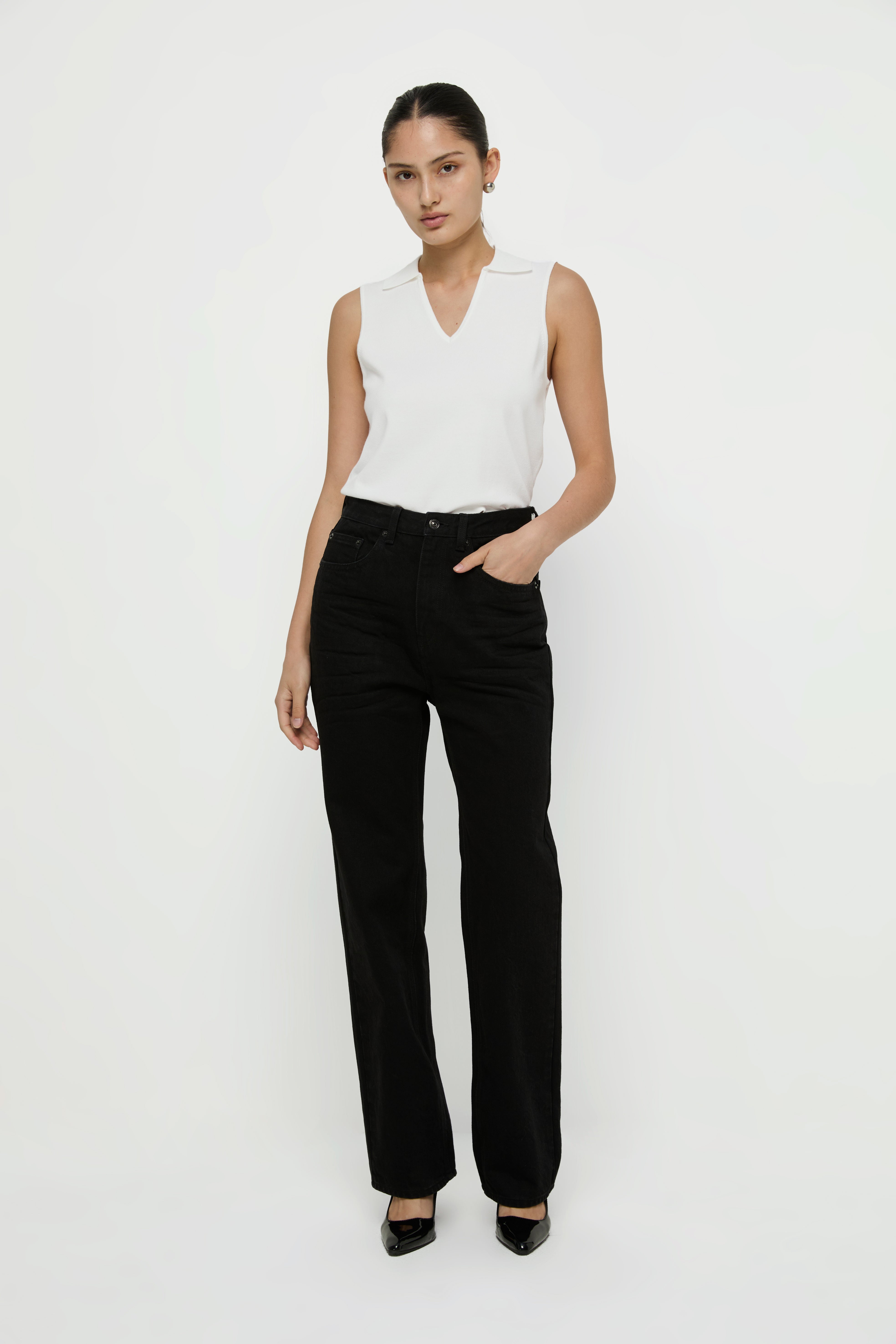 Knitted Collared V-Neck Top Off-White
