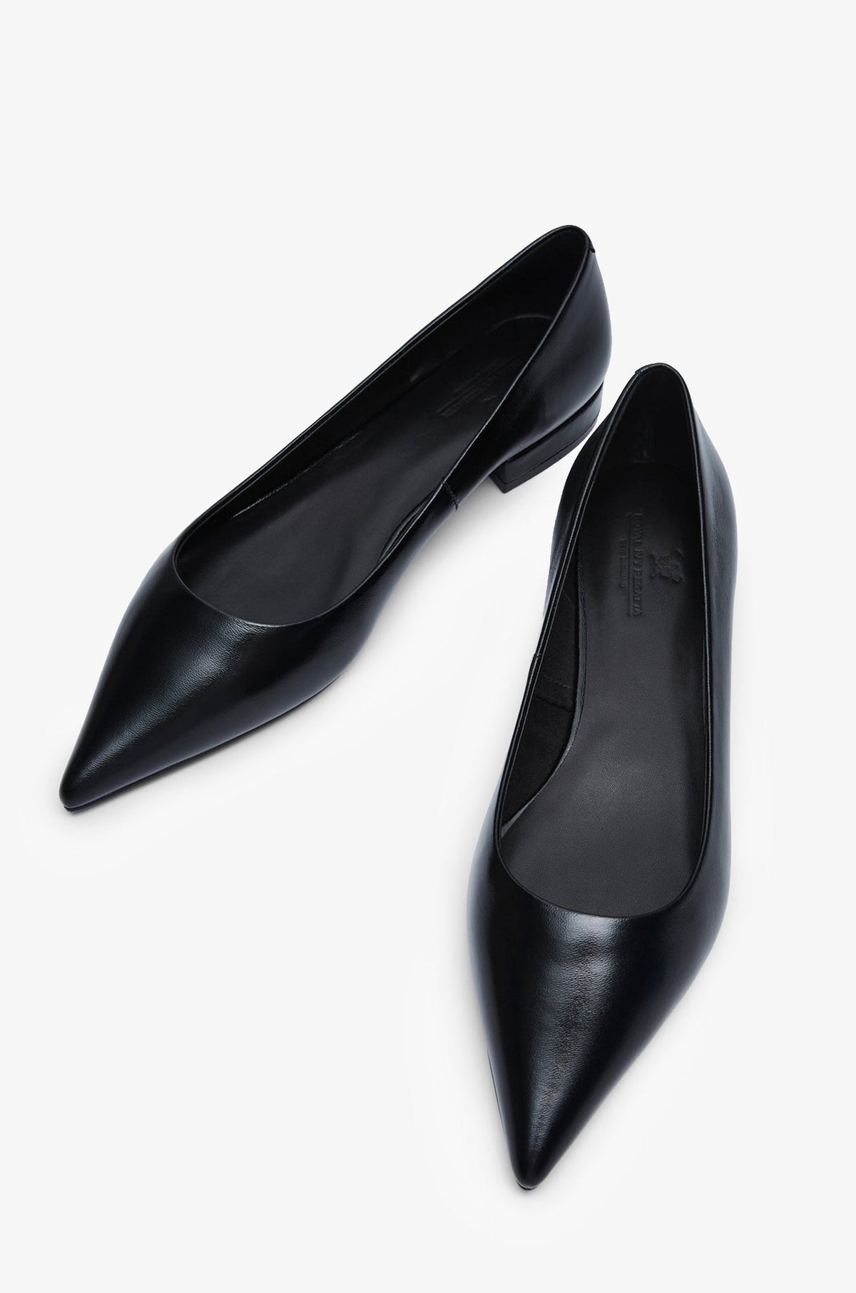 Pointed Leather Flats Black