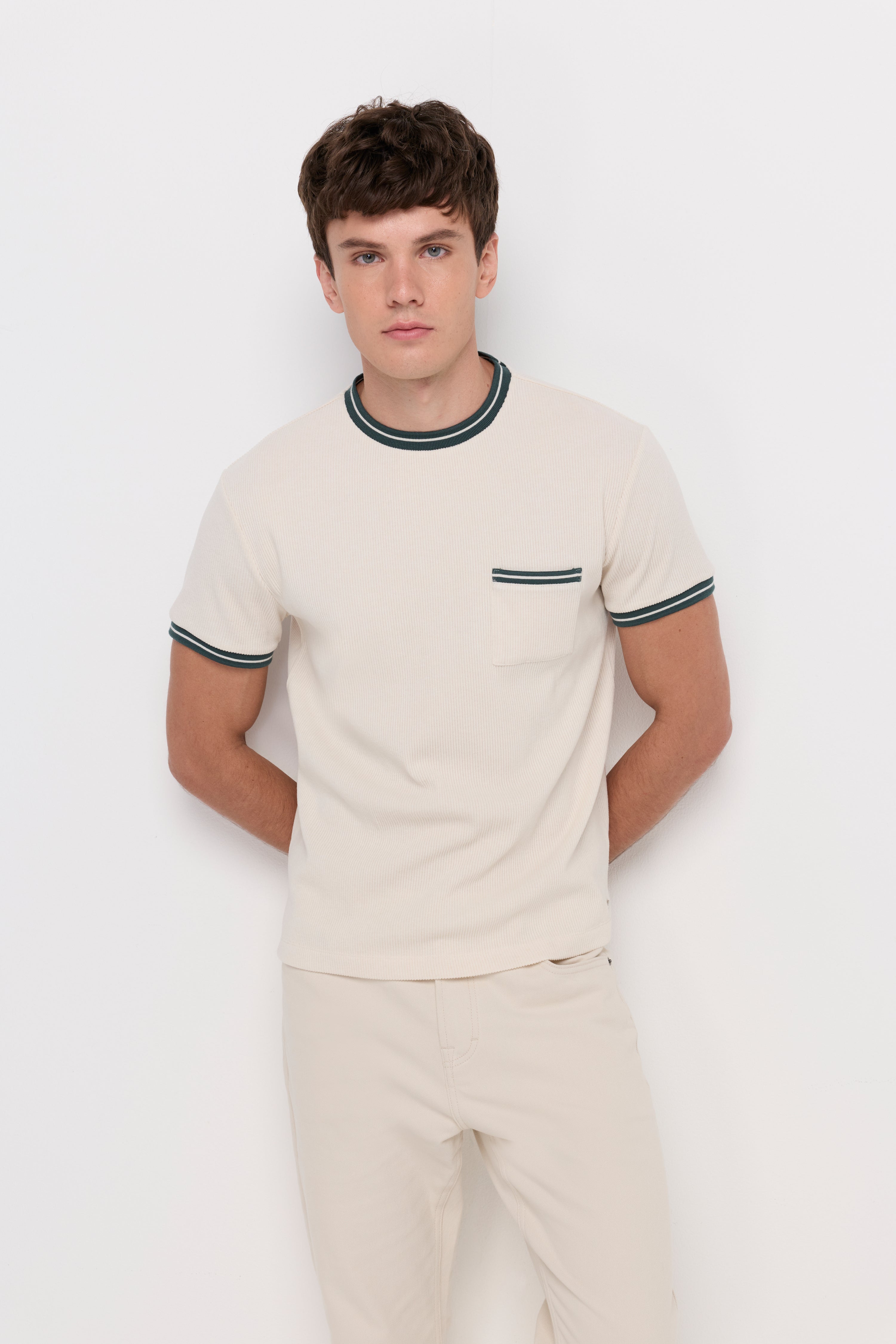 Contrast Trim Pocket T-Shirt Off-White