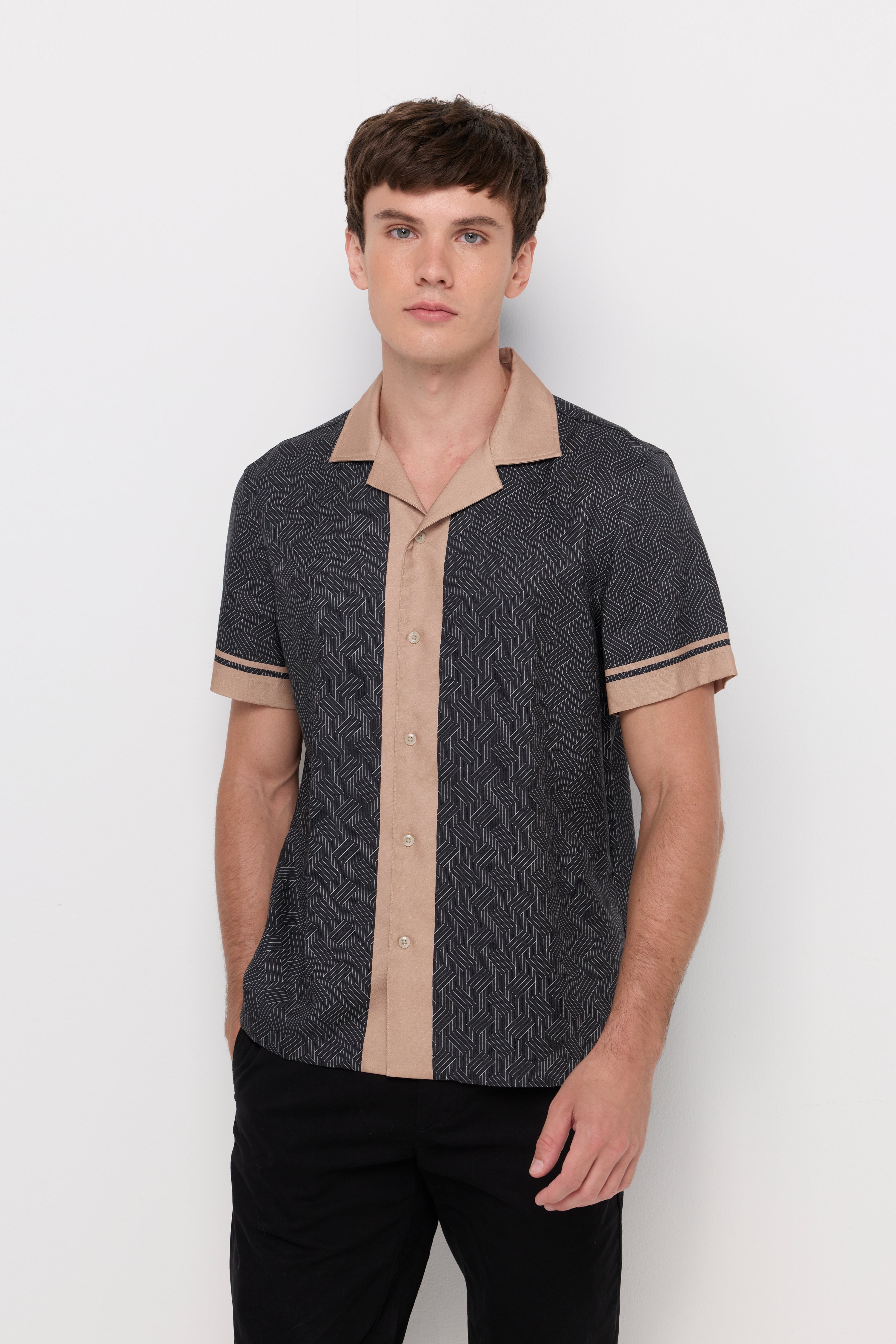 Tropical Resort Camp Shirt Black