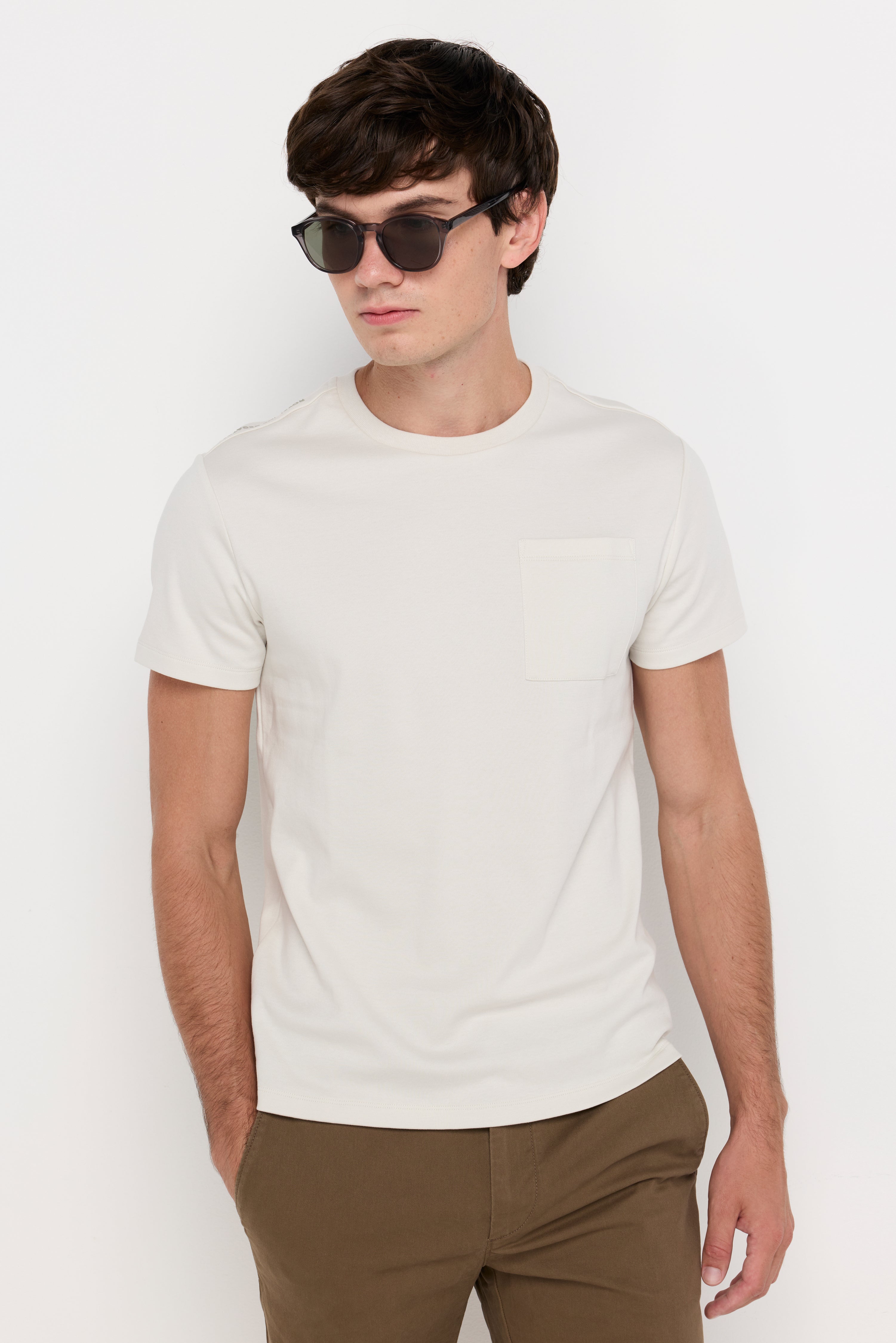 Essential Cotton Pocket Tee Light Grey