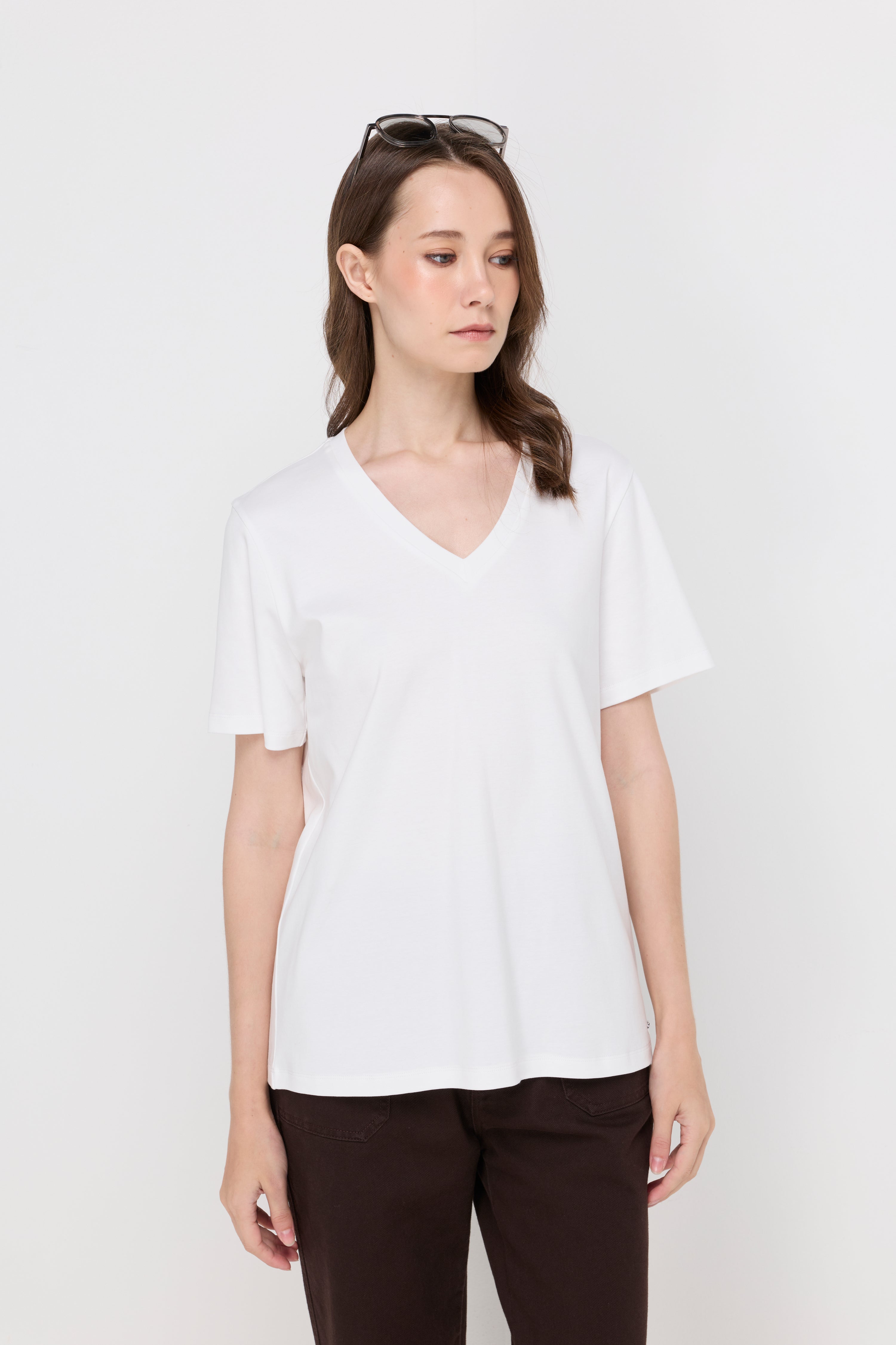 Serena V-Neck Essential Tee White