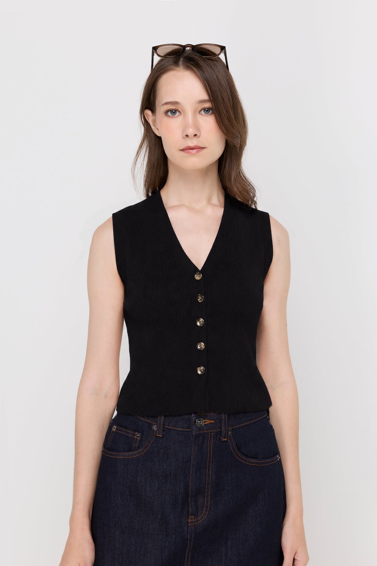 Ribbed Button-Front Knit Vest Black