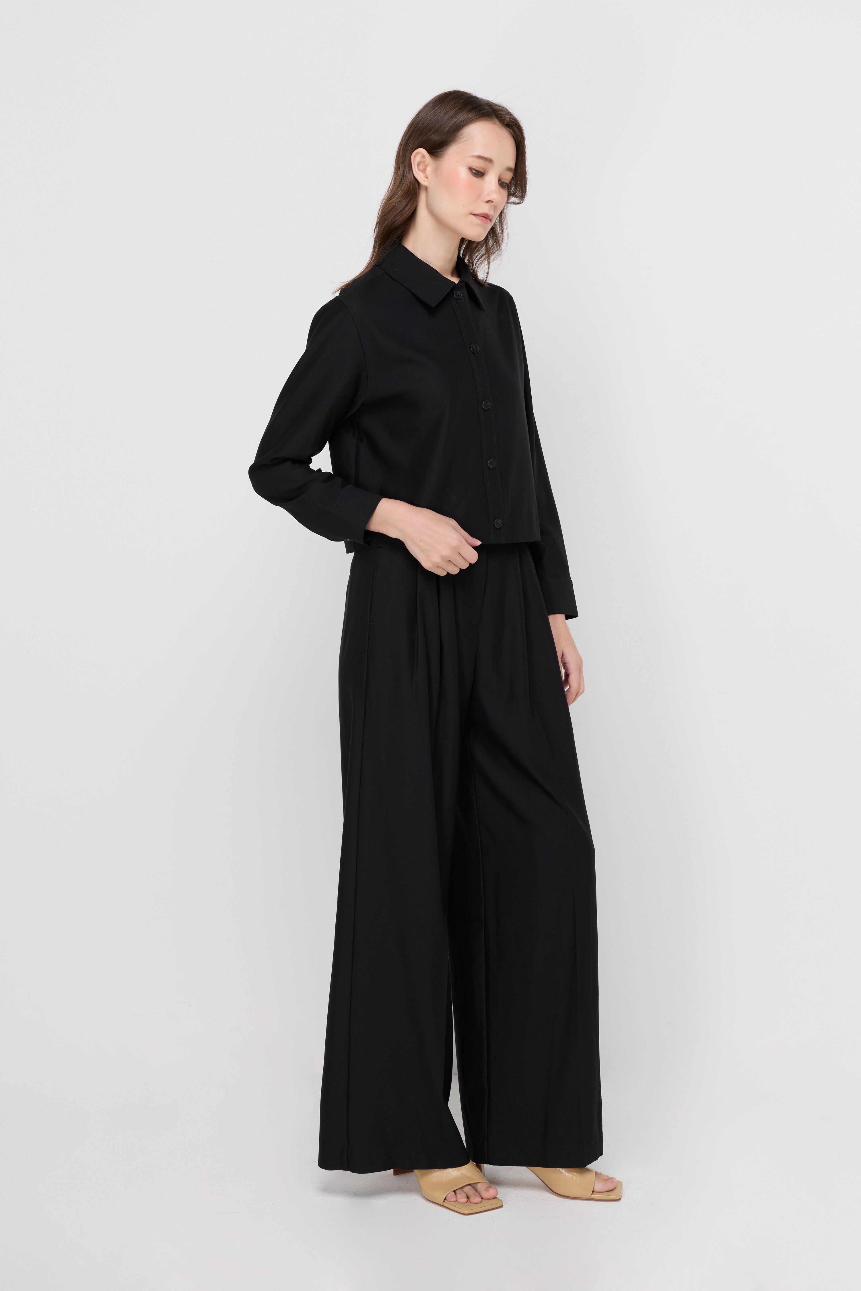 Modern Cropped Shirt Black