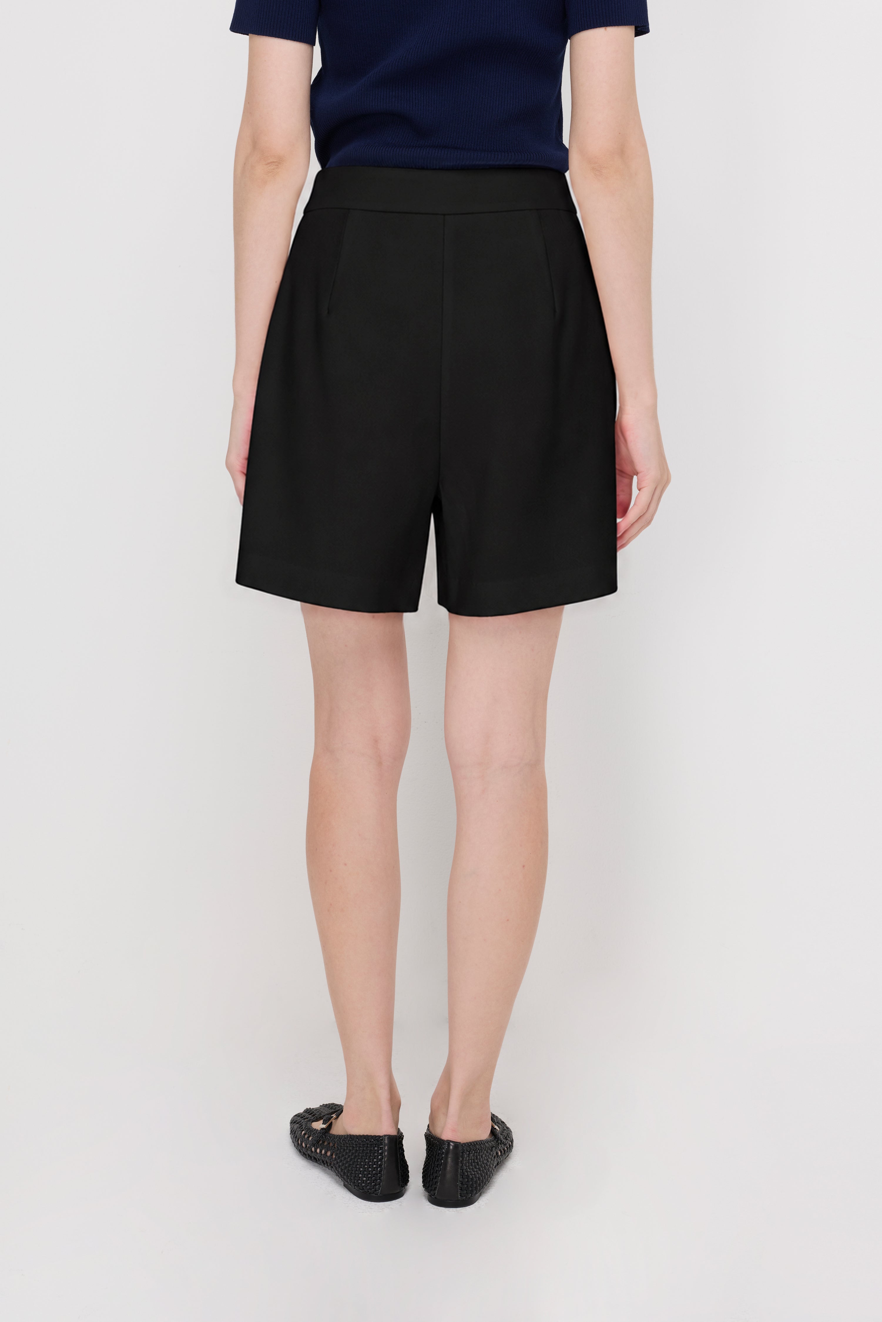 Pleated Tailored Shorts Black