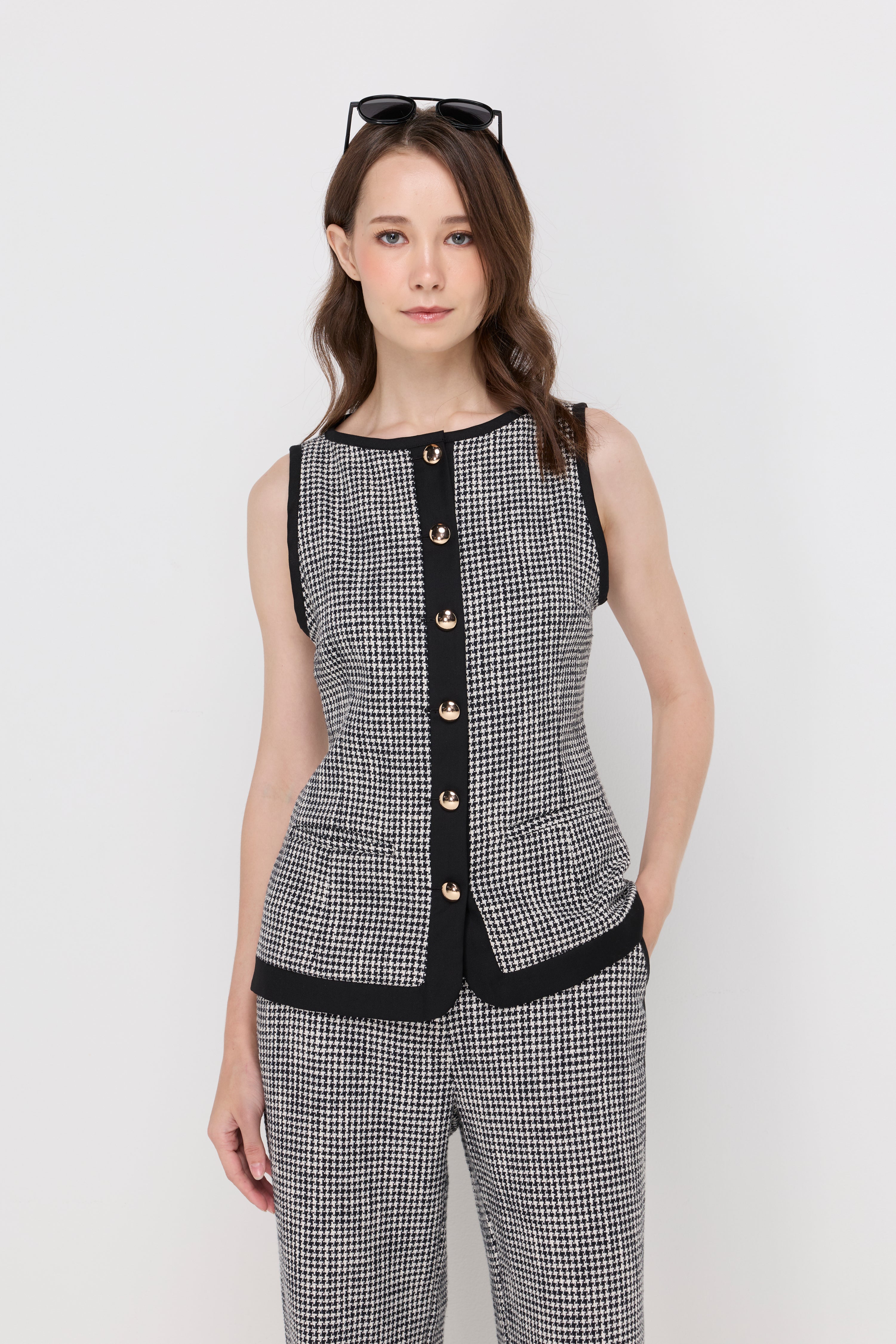 Houndstooth Contrast-Trim Vest Top Check Black