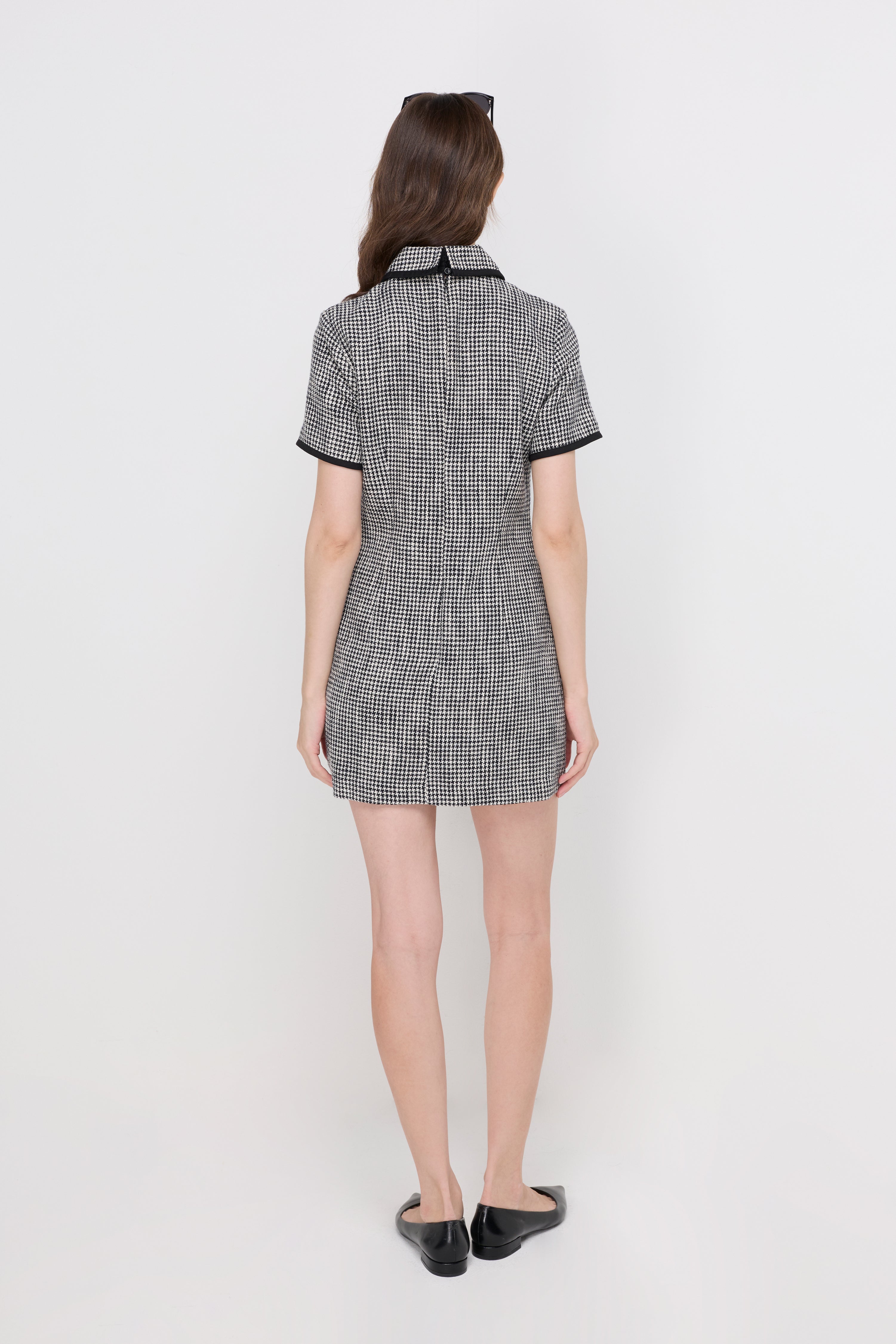 Houndstooth Contrast-Collar Knit Dress Check Black