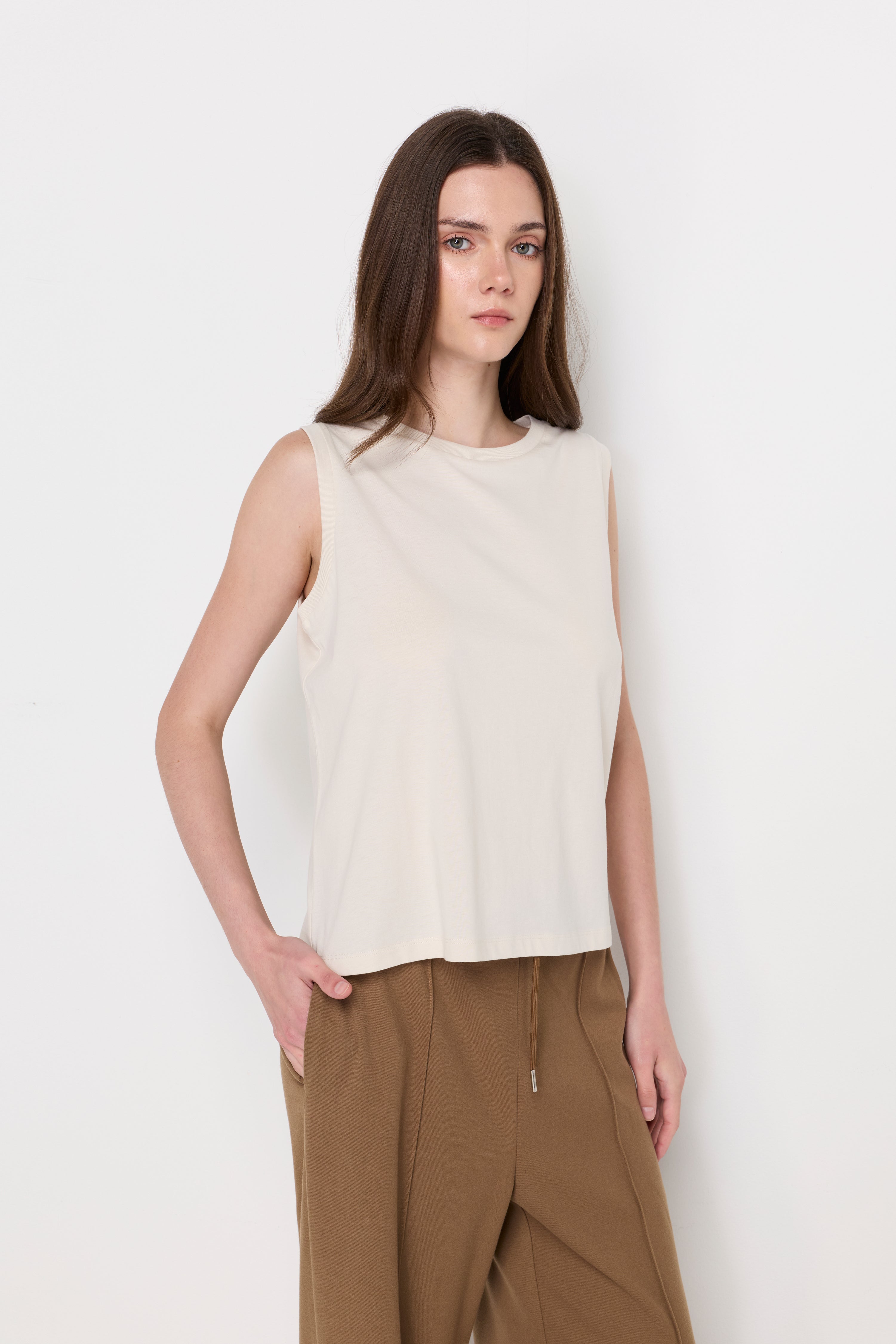 Essential Sleeveless Knit Top Beige