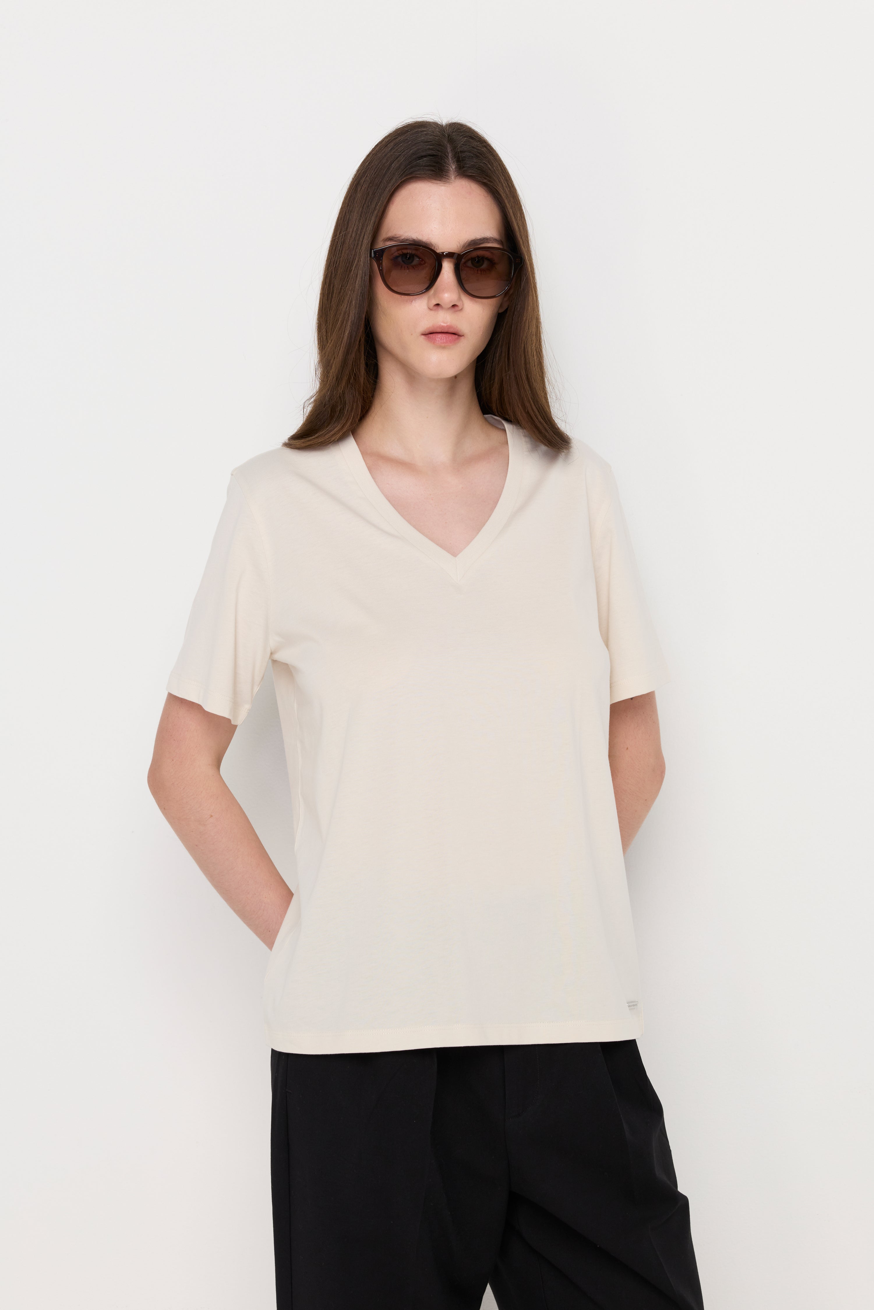Essential V-Neck Knit Top Beige