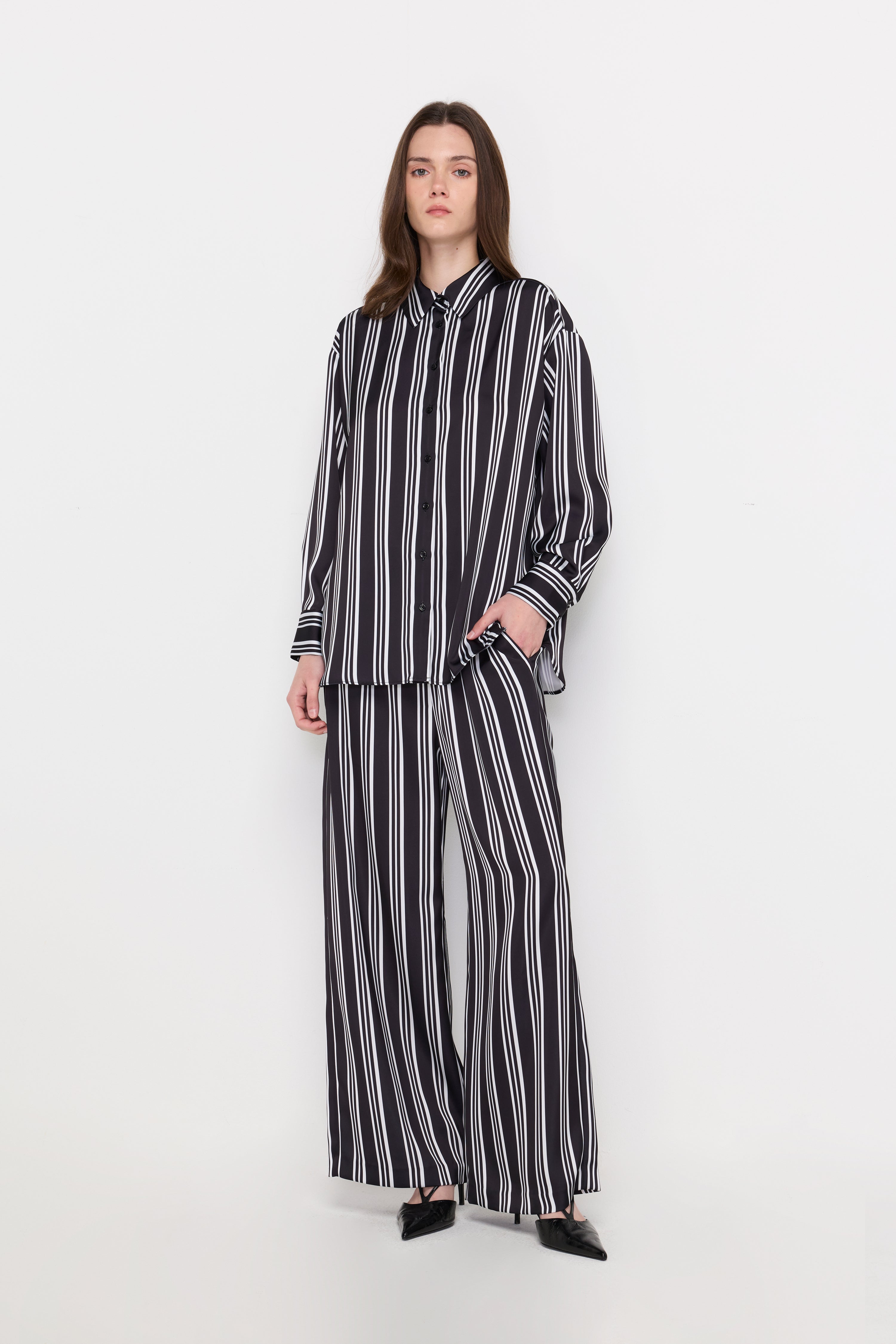 Bold Vertical Stripe Wide-Leg Trousers Striped Black