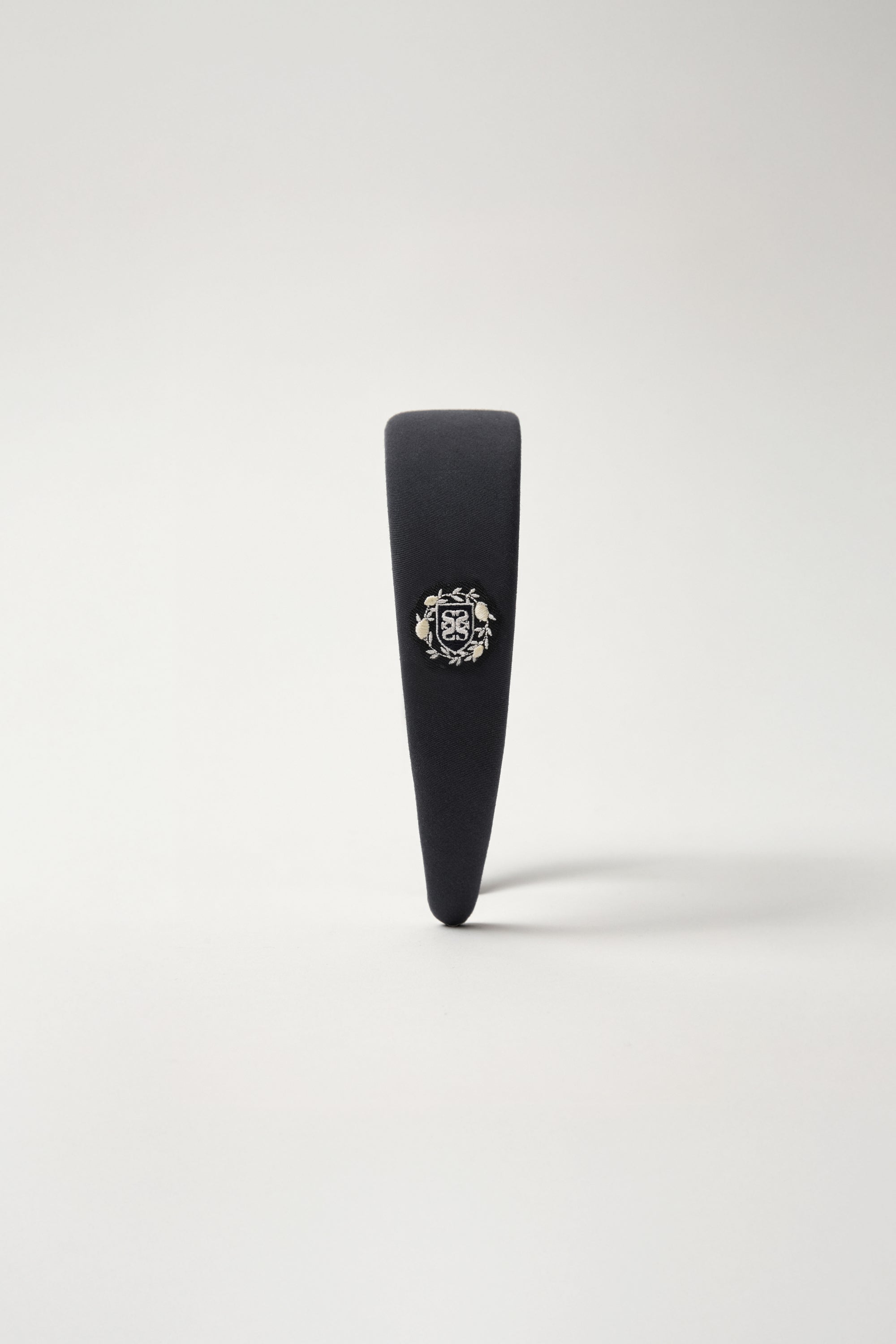 (W) Crest Logo Hairband Charcoal
