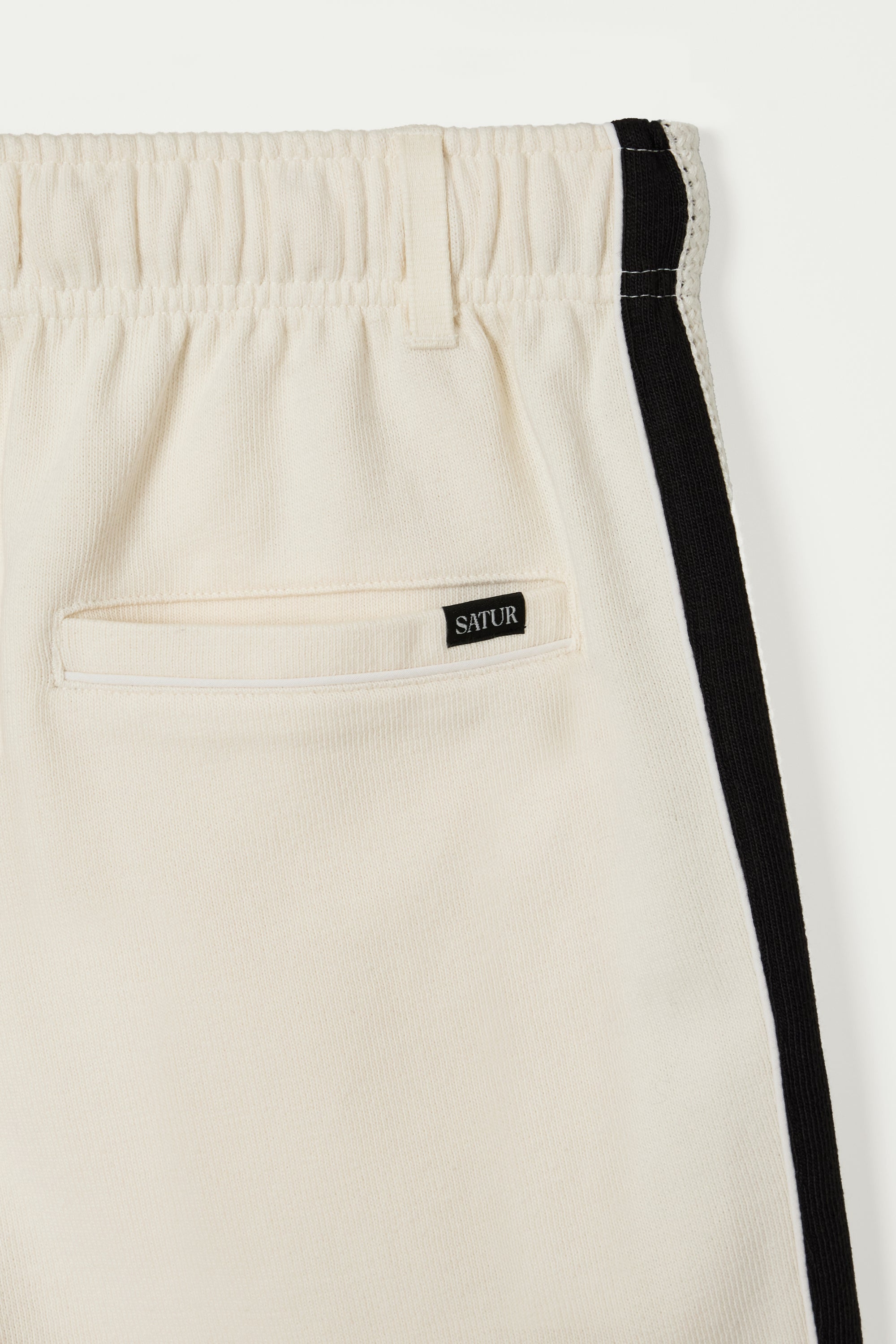 (M) Lawton Lining Shorts Cream & Black