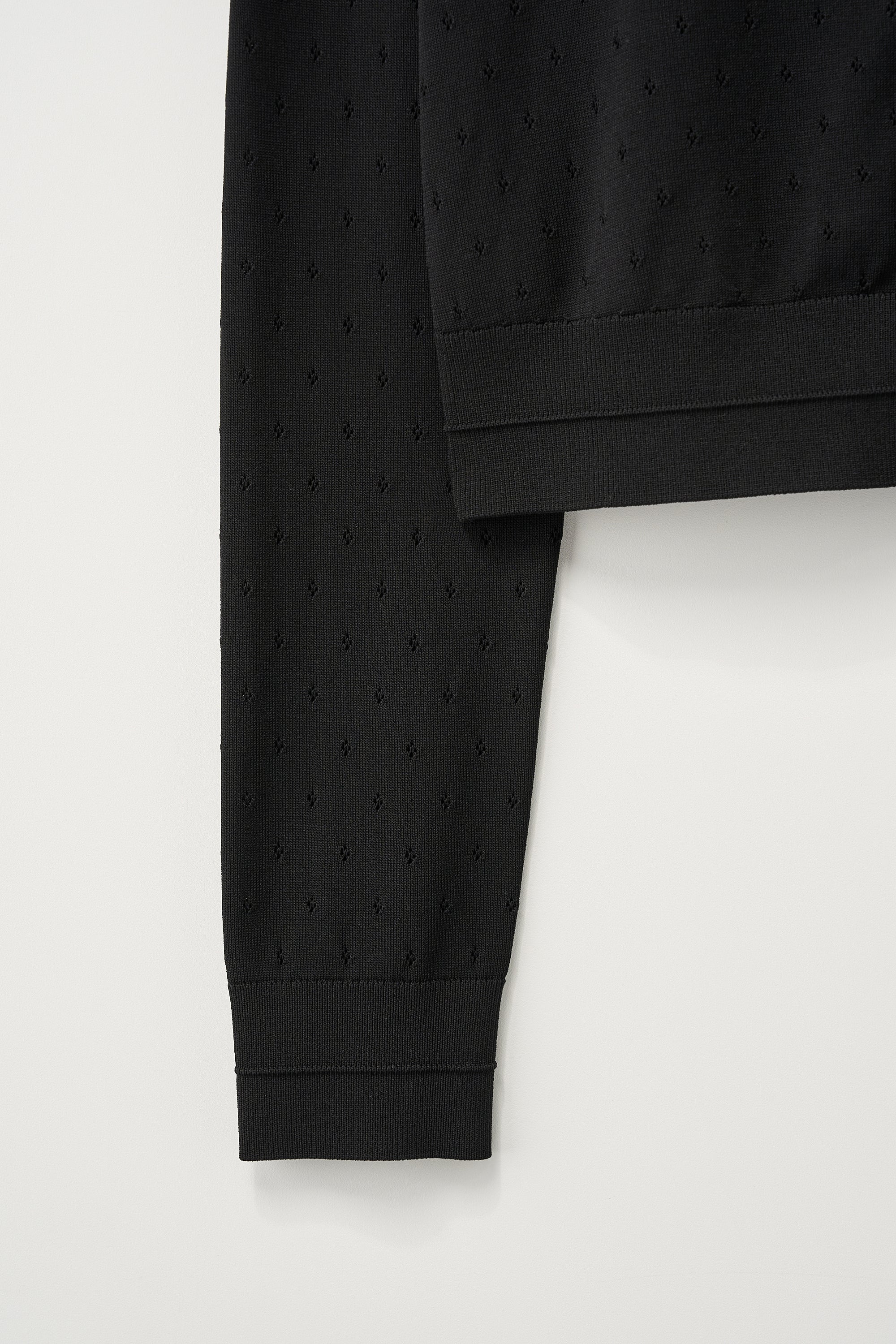 (W) Pointel Crew Neck Cardigan Black