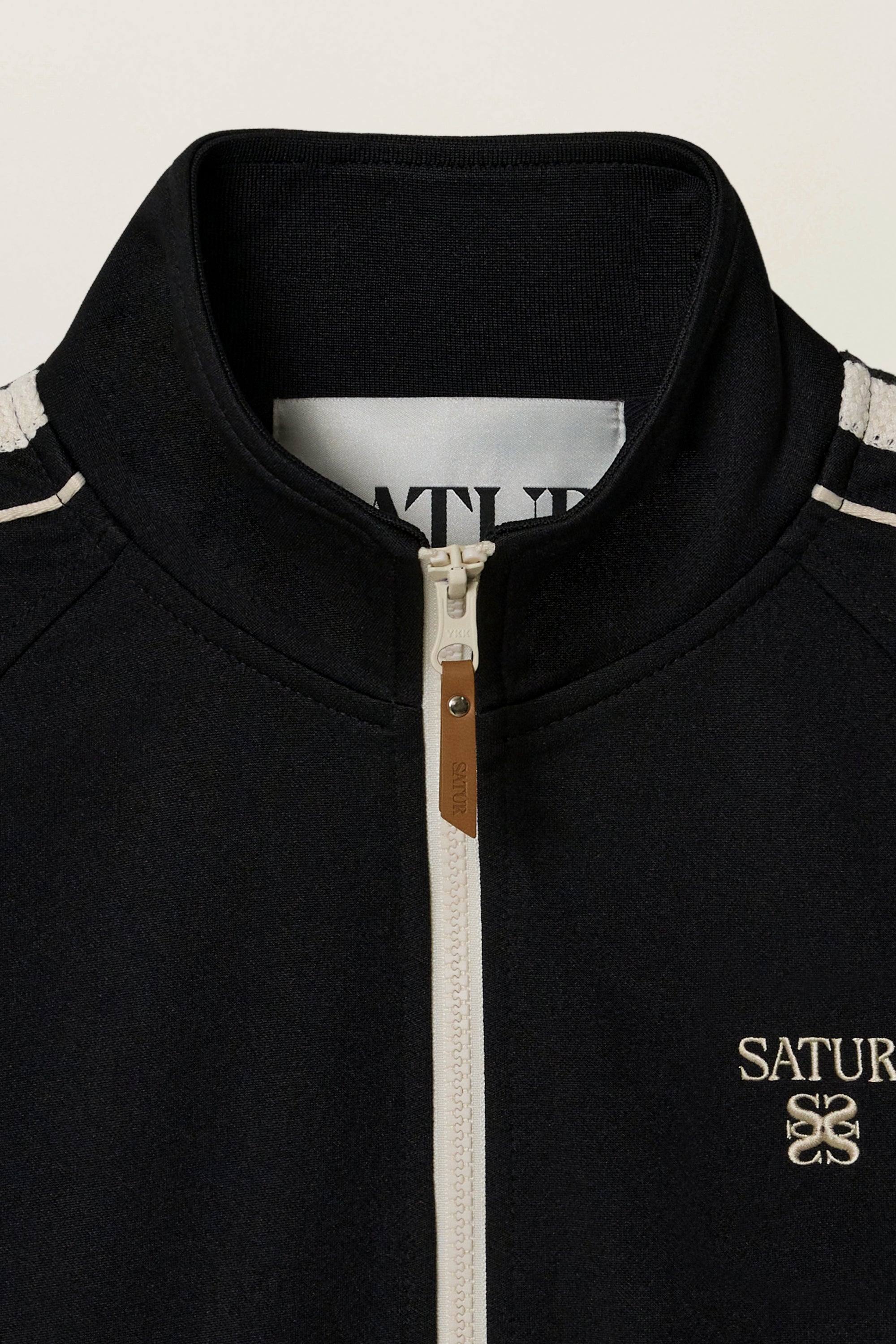 (W) Essential Lawton Jacket Black